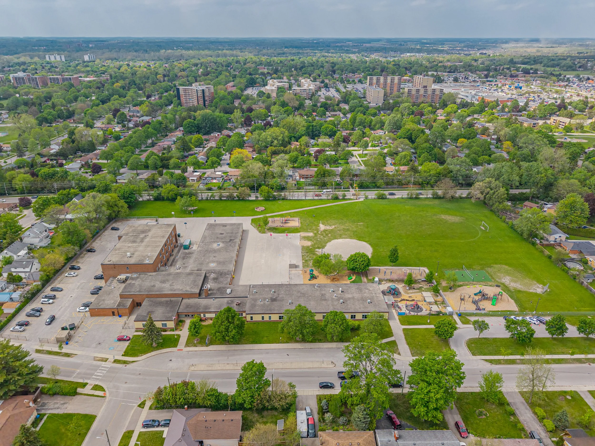 8 Kenwood Cres -50.jpg