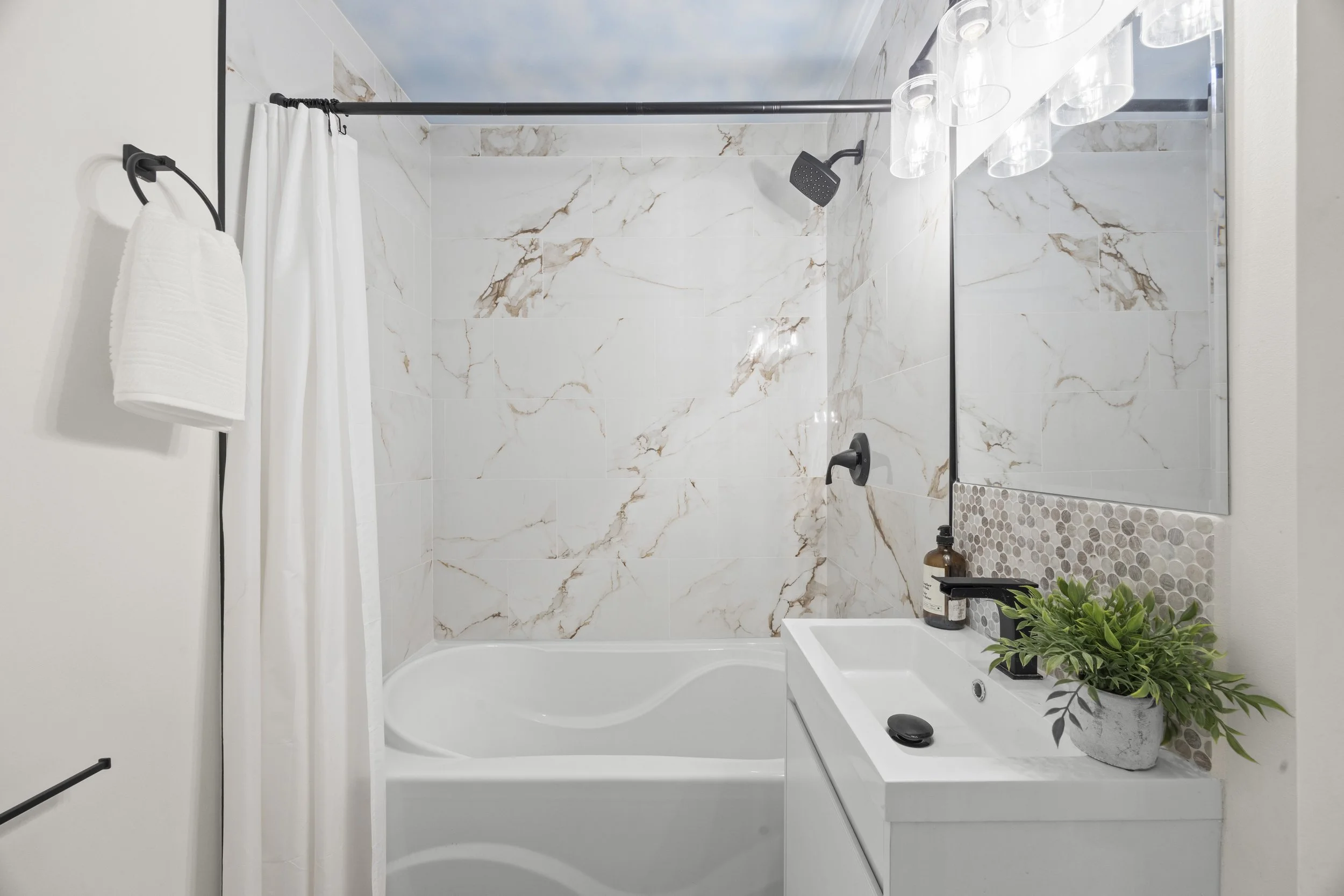 1326 Brydges St -23.JPG