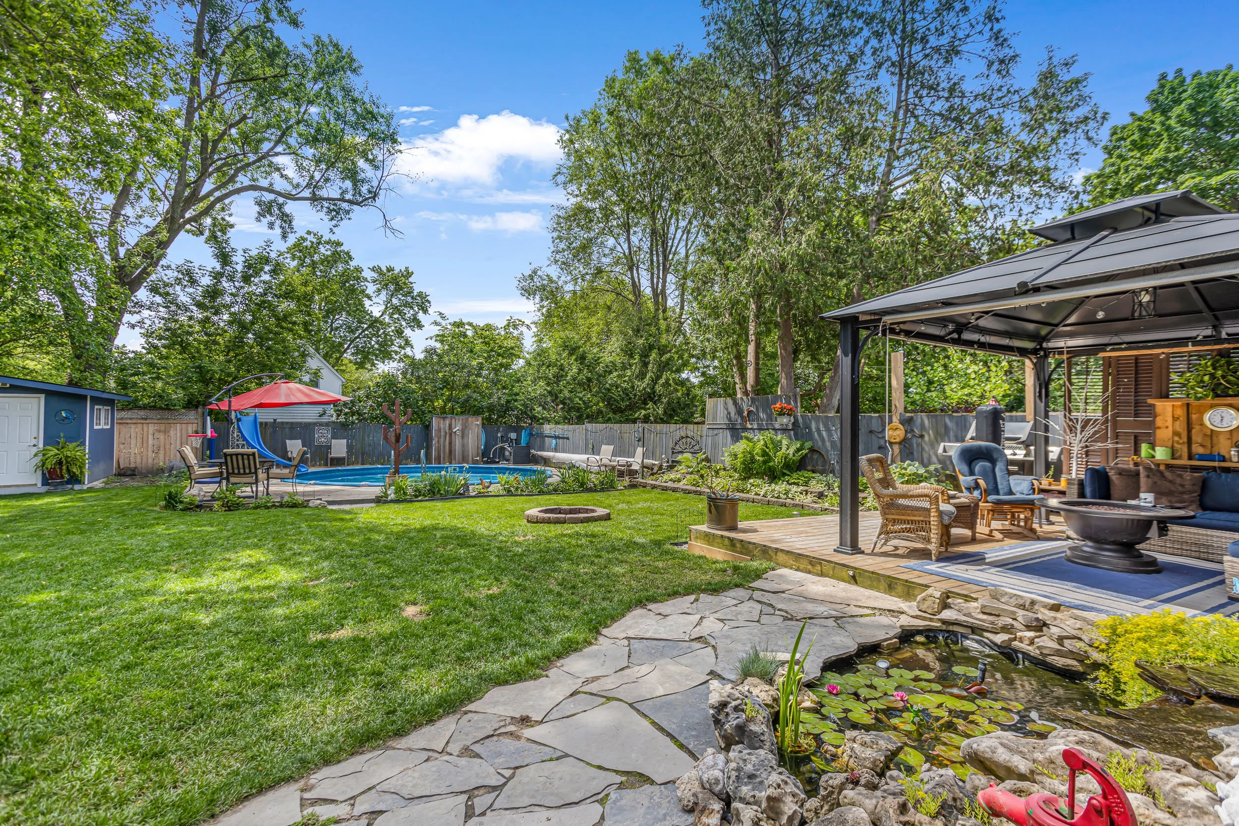 971 Hackett St-34.jpg