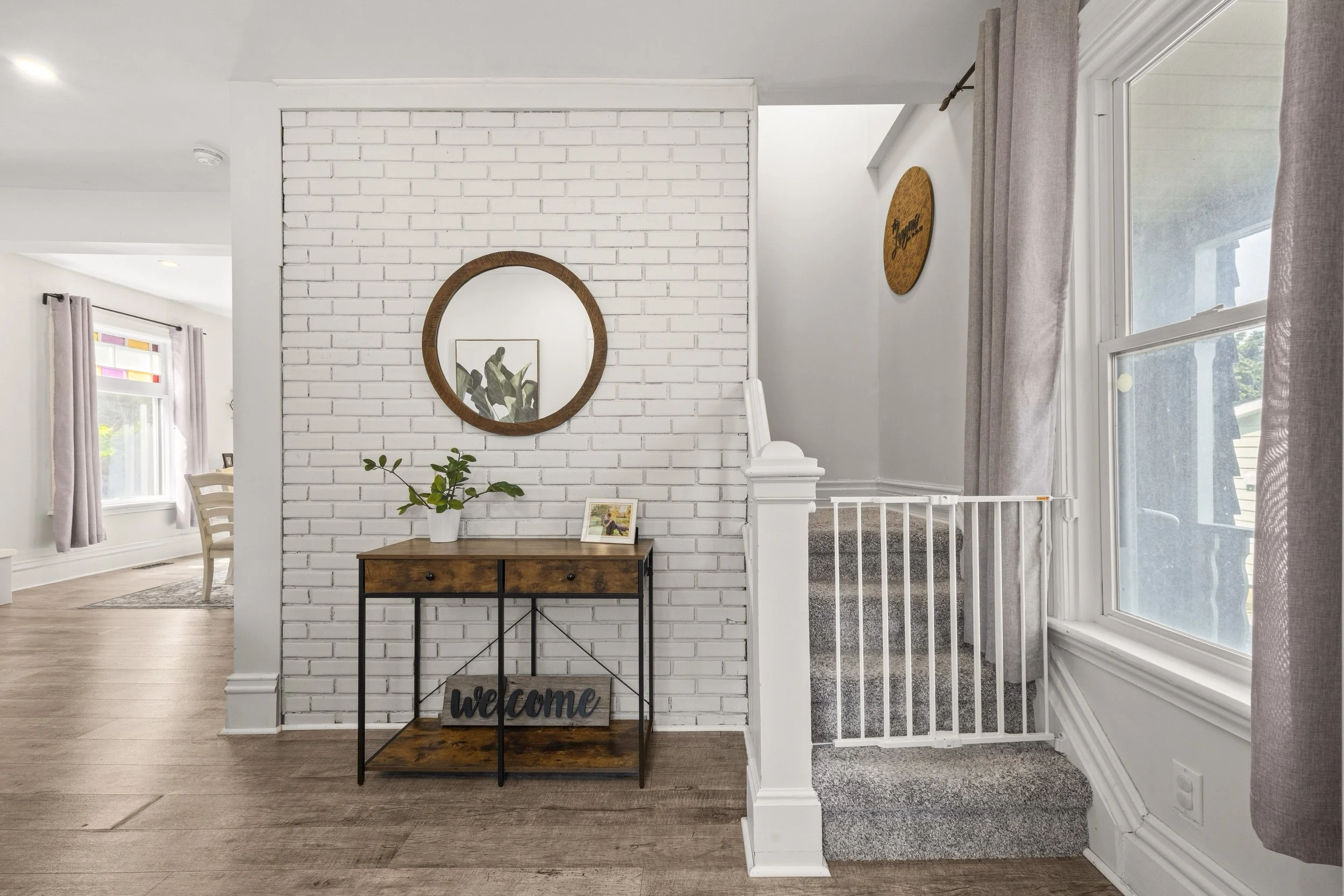 152 Wonham St S -19.jpg