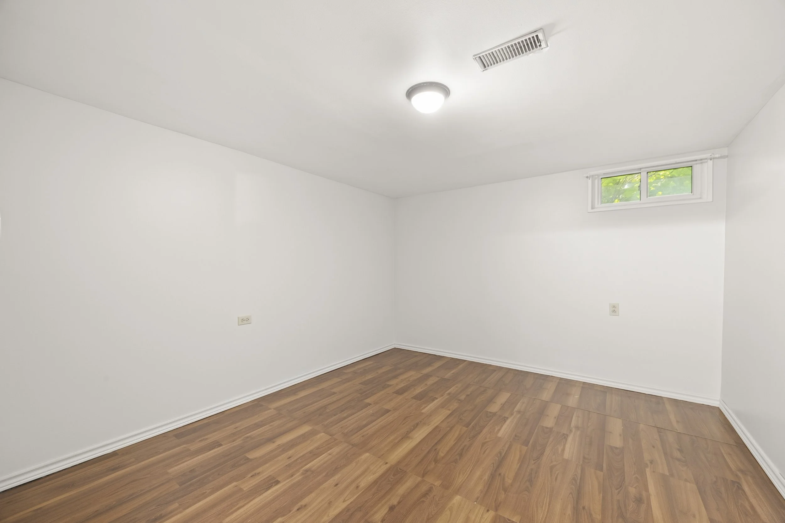 25 Noel Ave -33.JPG