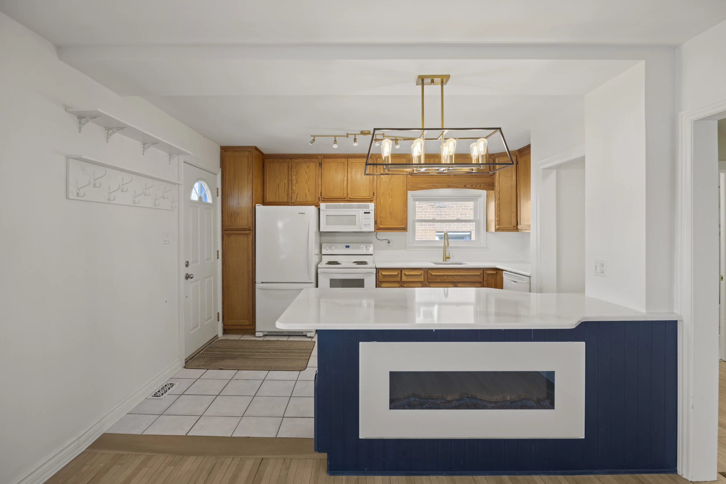 166 Ashland Ave -11.JPG