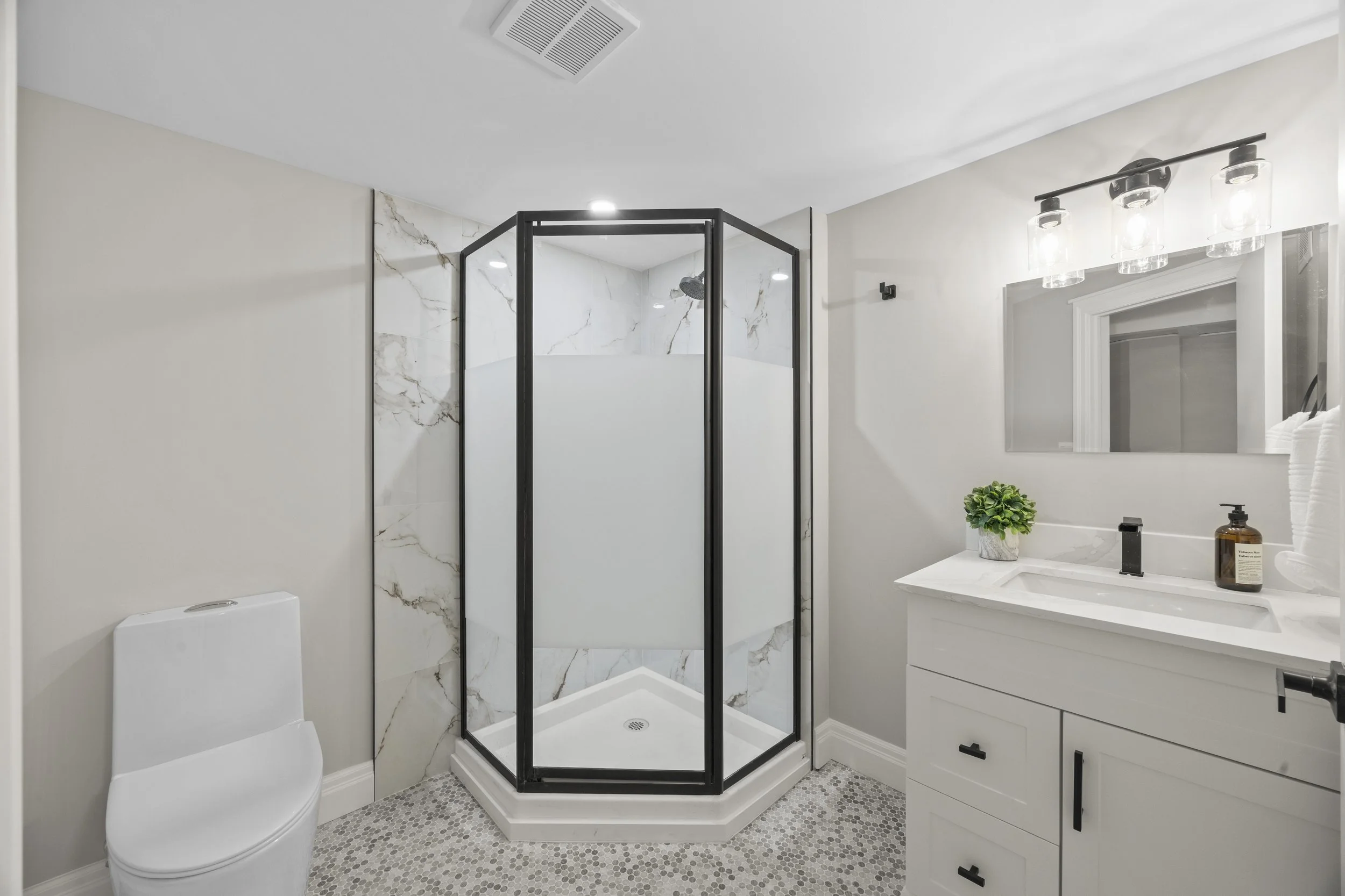 1326 Brydges St -31.JPG