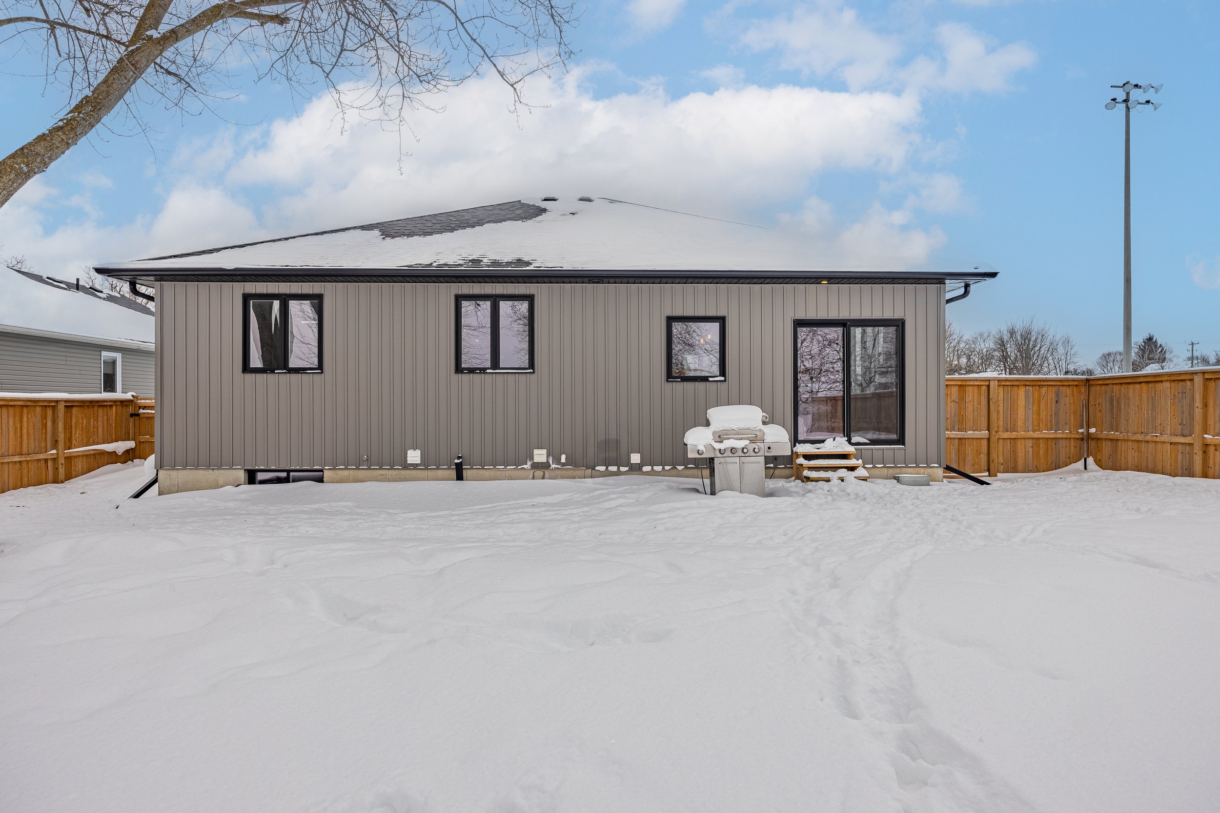 21 Middle St -43.jpg