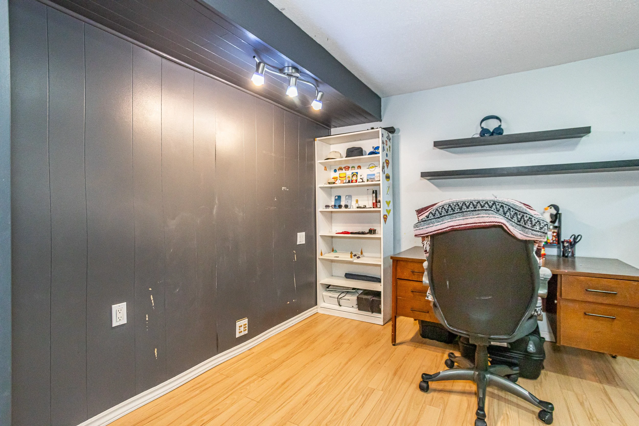 22-311 Vesta Rd-31.jpg
