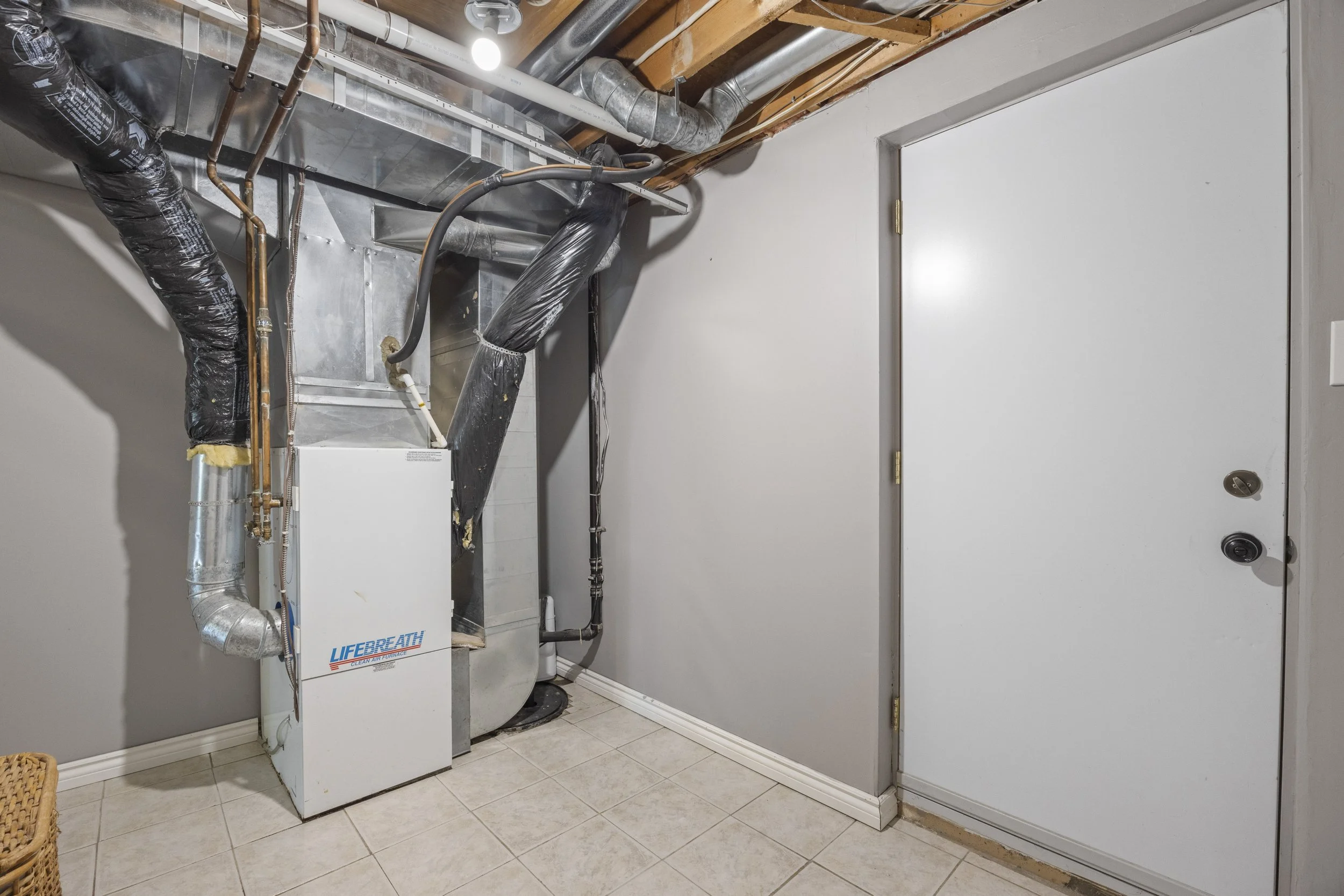 109 Willow Ave -32.JPG