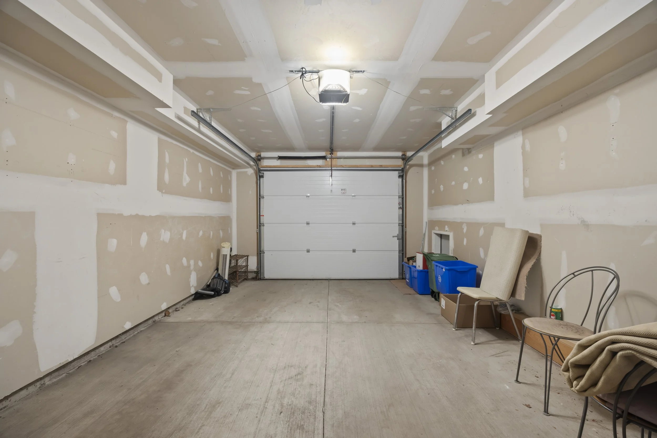 555 Sunningdale Rd E -40.JPG