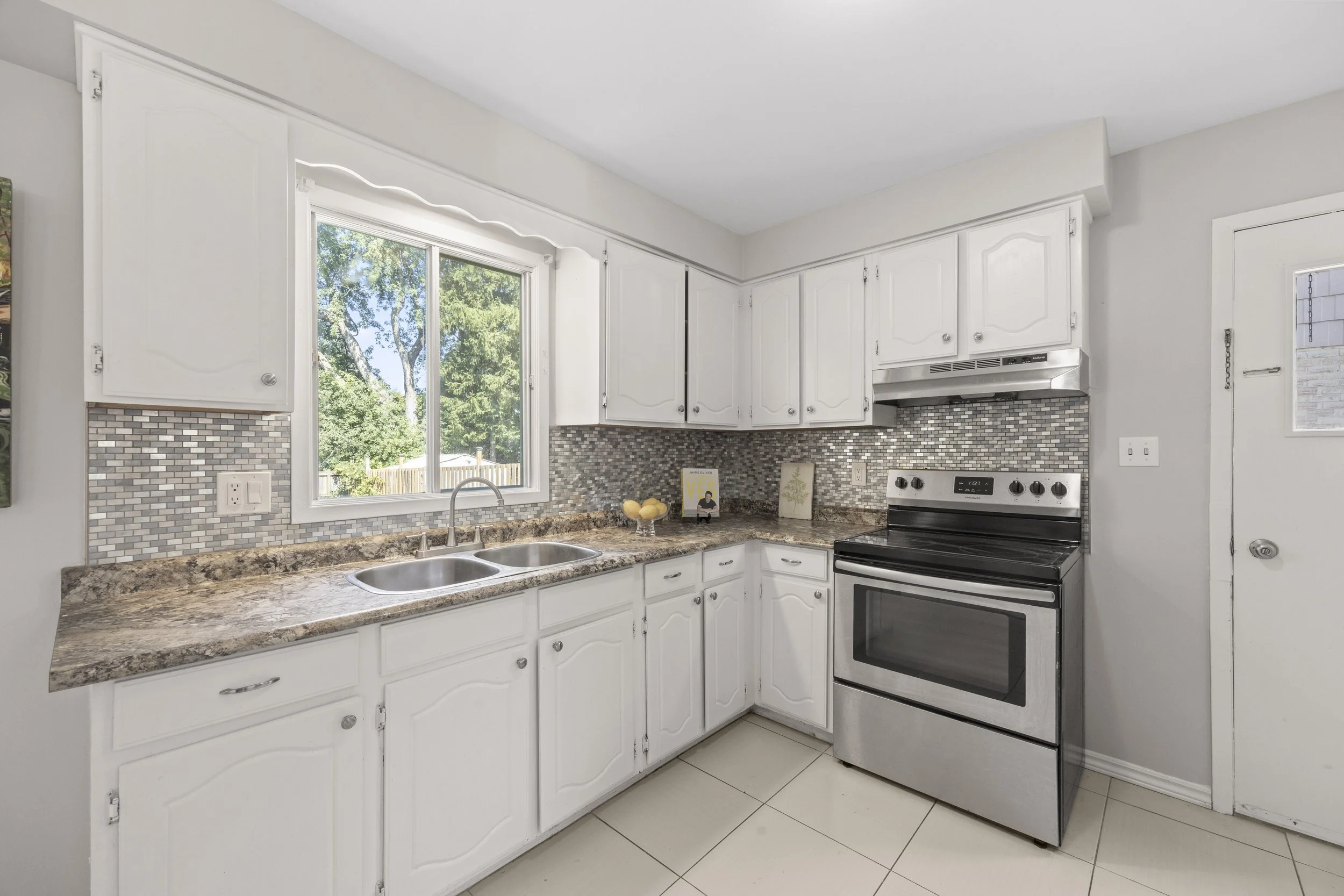 1767 Aldersbrook Rd -34.JPG