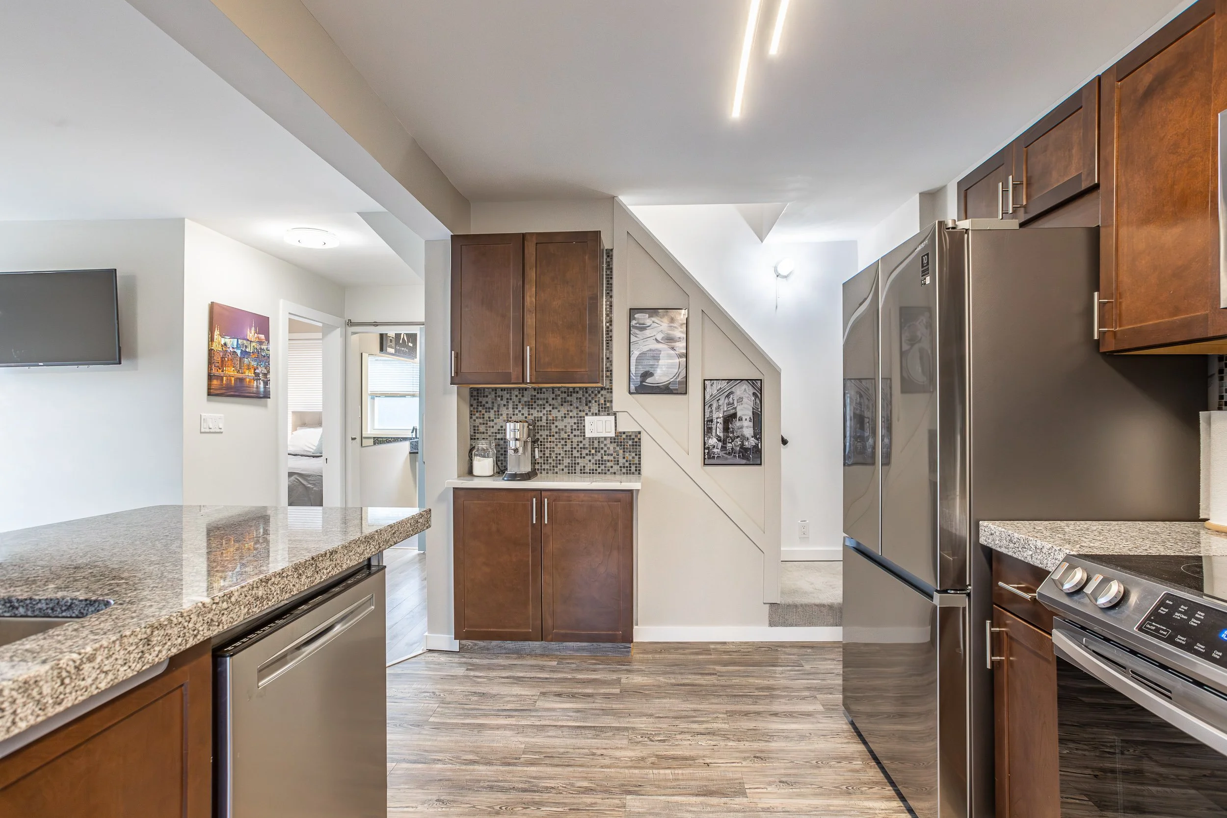 141 Bruce St - Unit 1-18.jpg