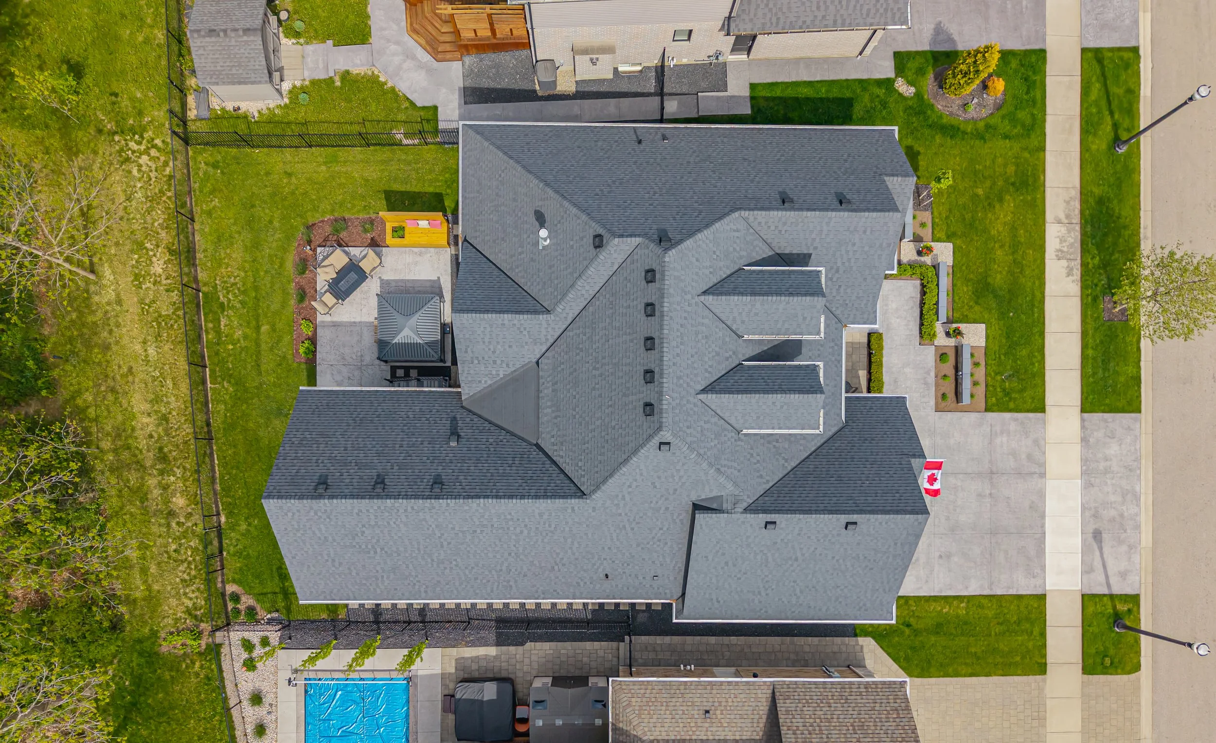 2263 Dauncey Cres -52.jpg