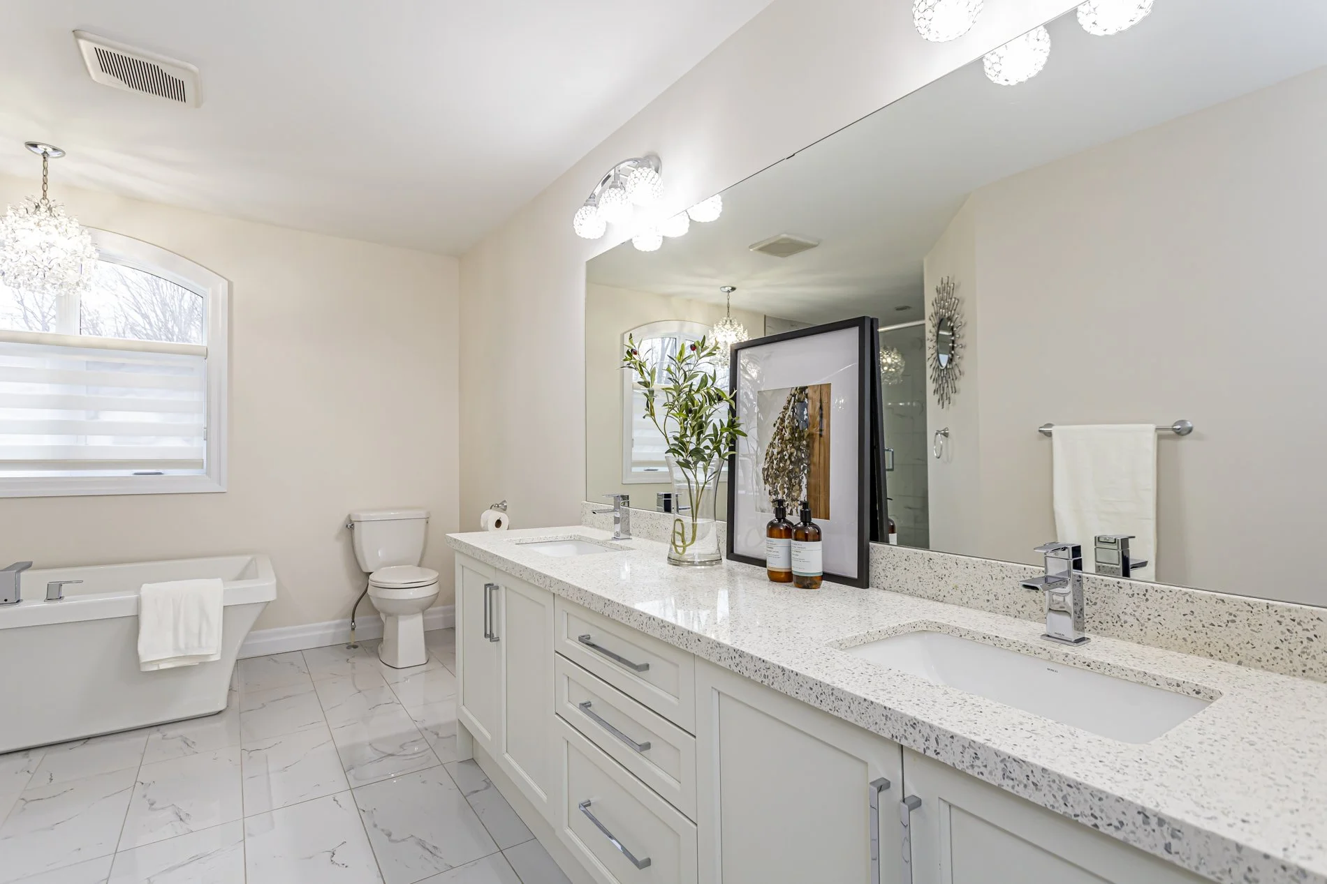 1046 Garet Ave_31.jpg