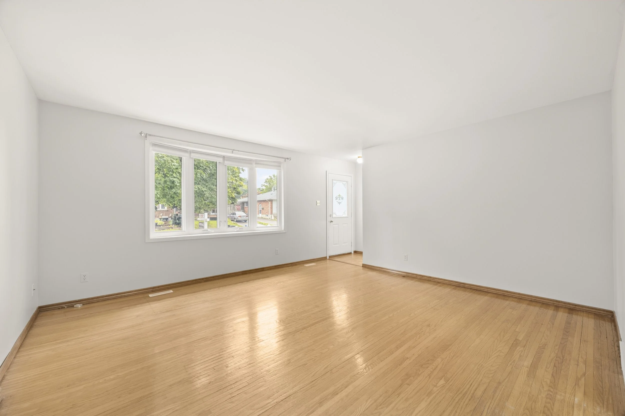 25 Noel Ave -09.JPG