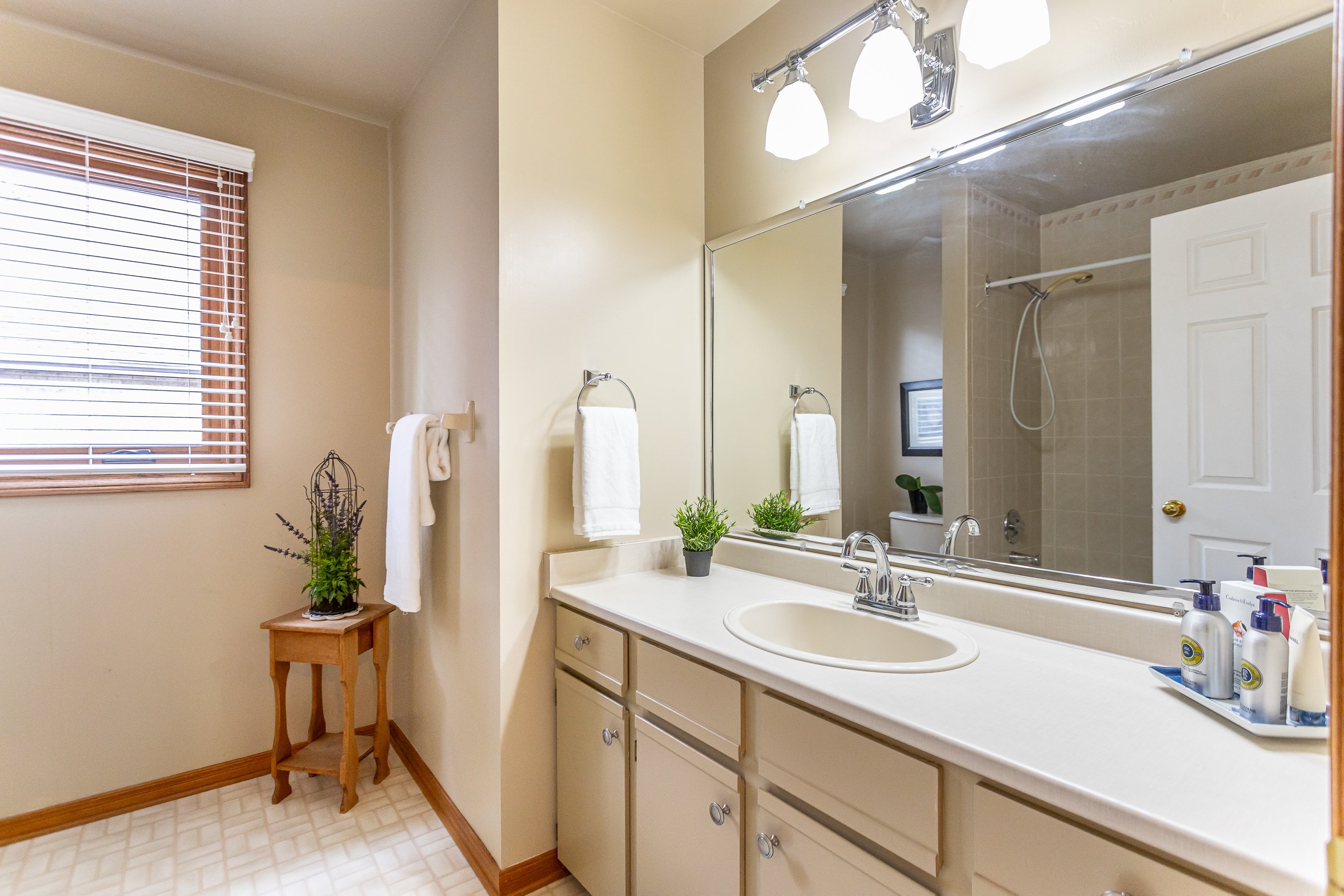 35 Shawna Rd-31.jpg