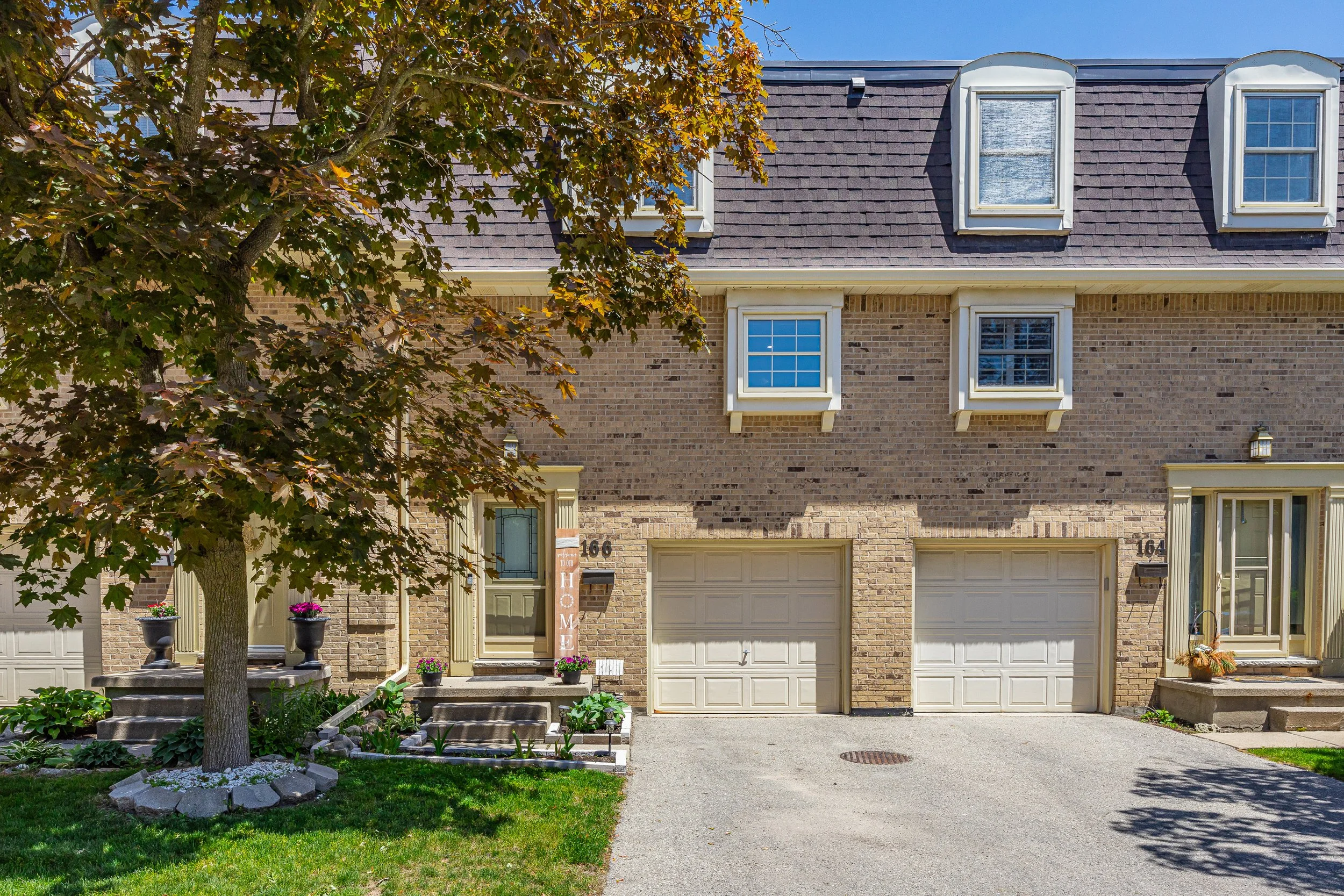 166-900 Pond View Rd -02.jpg