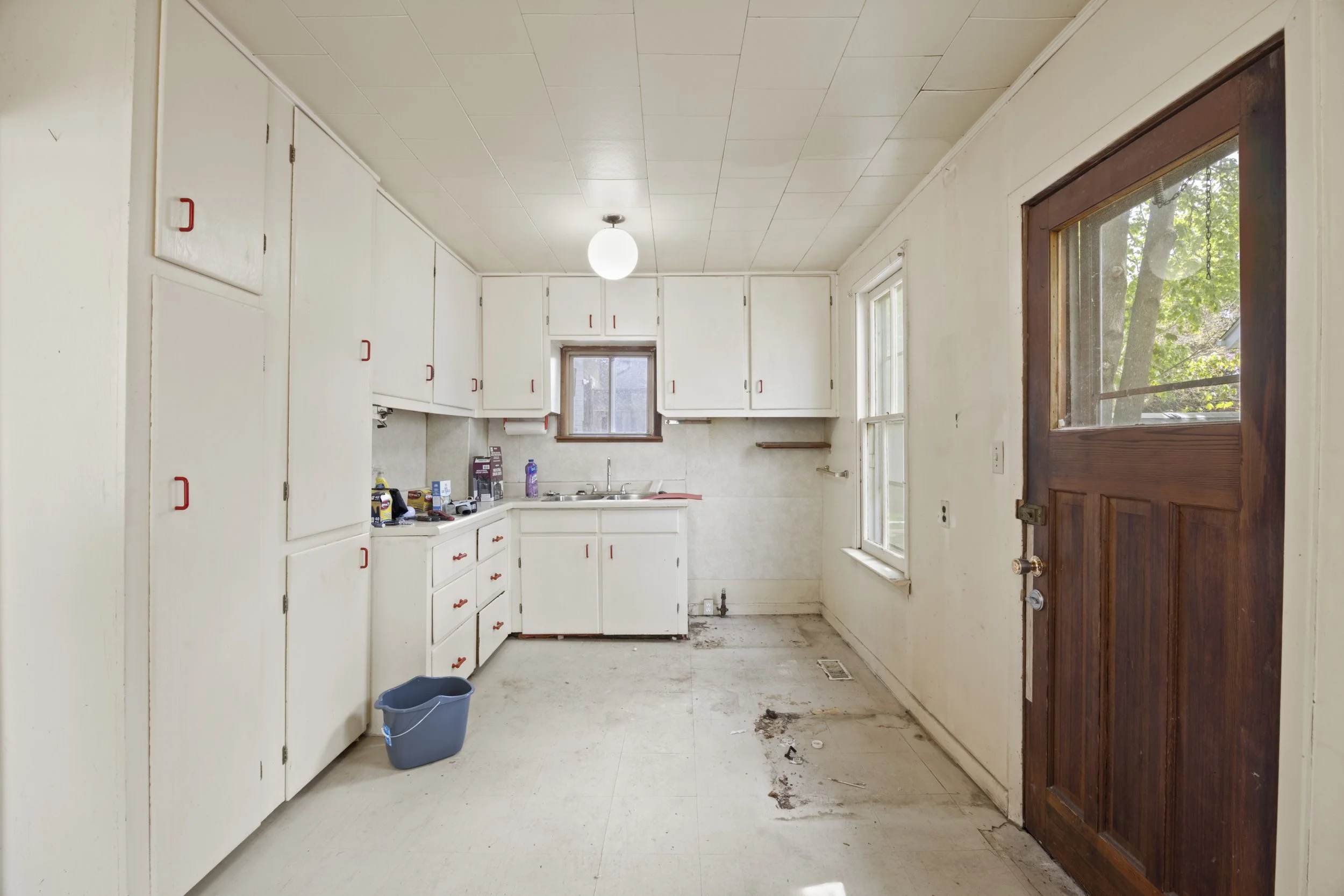 553 Piccadilly St -14.JPG