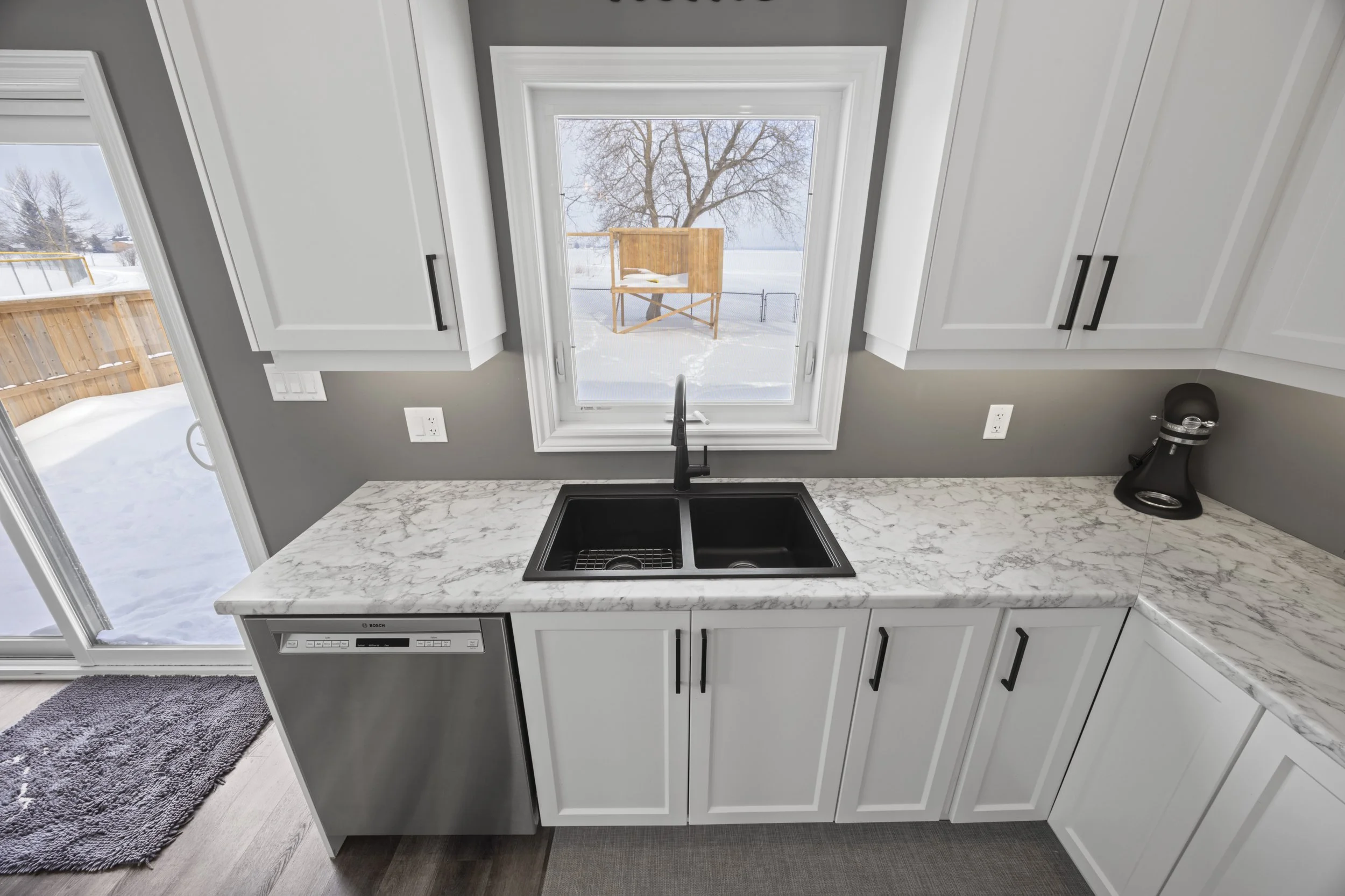 21 Middle St -17.JPG