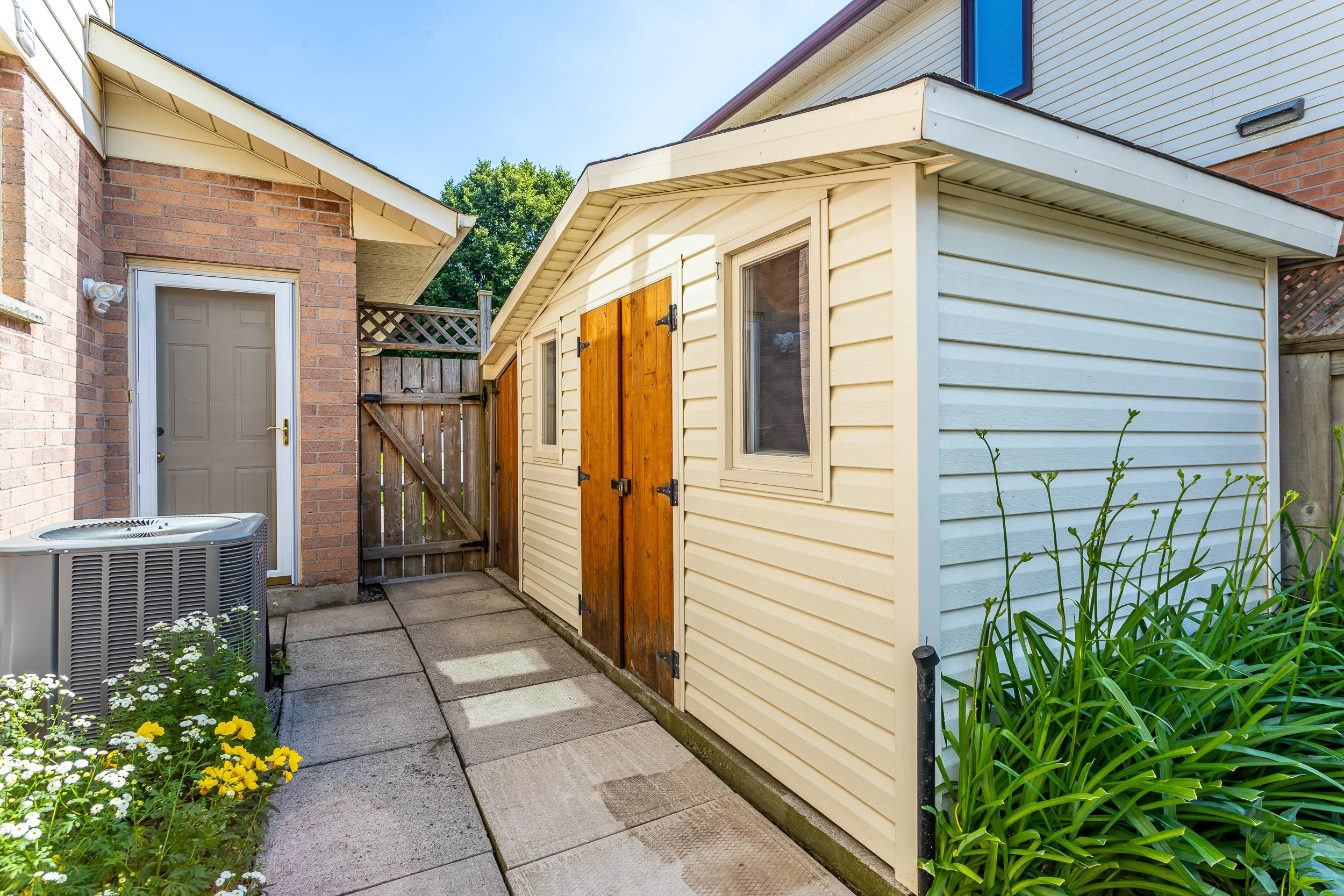 95 Mountainview Cres-36.jpg