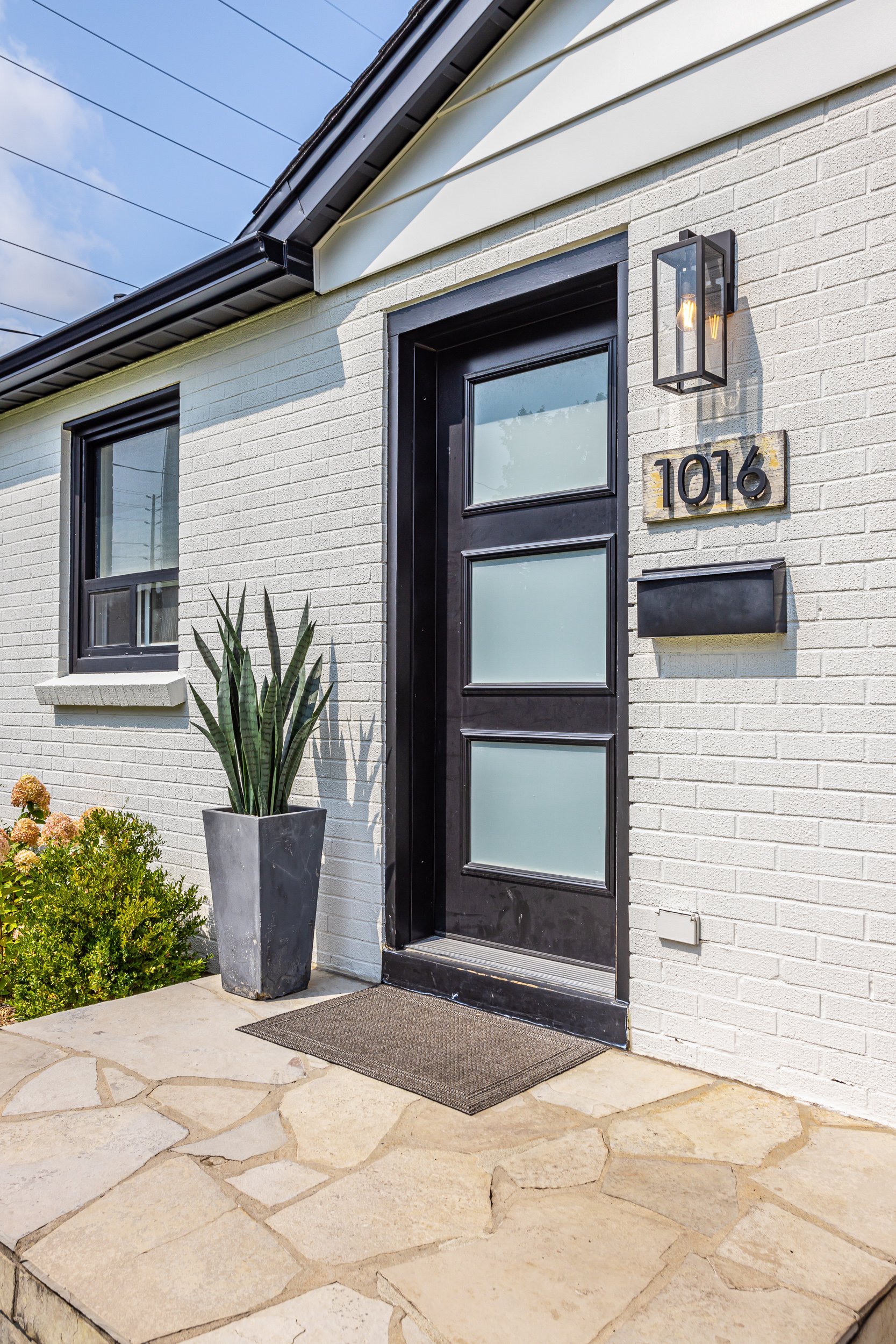 1016 Feren Ave-6.jpg