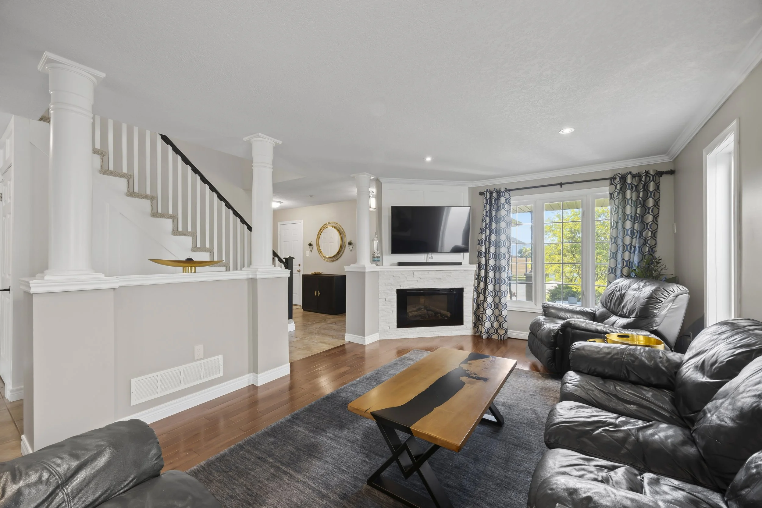 1204 Meadowvale Dr -11.JPG