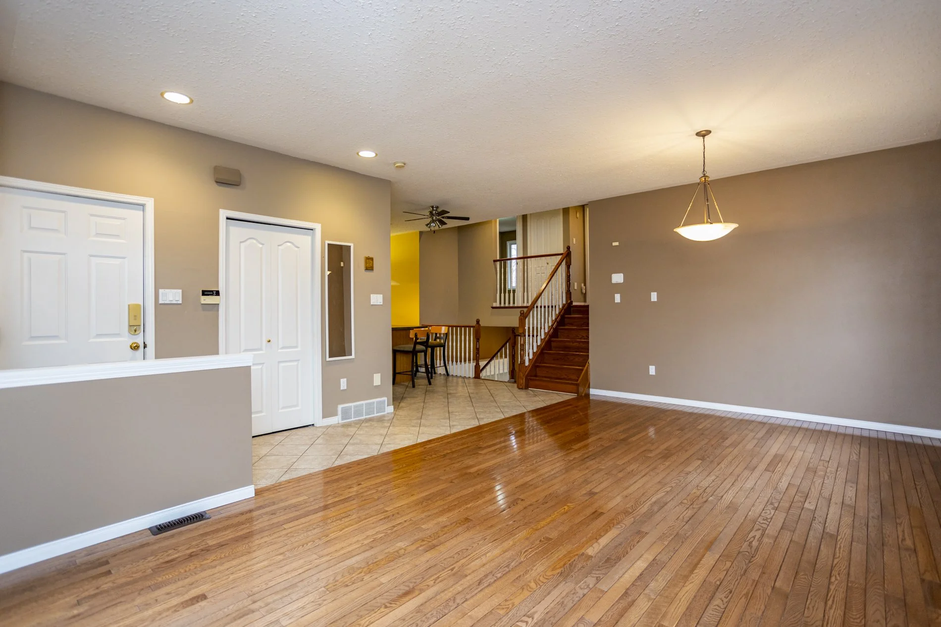 342 Jonathan St_09.JPG