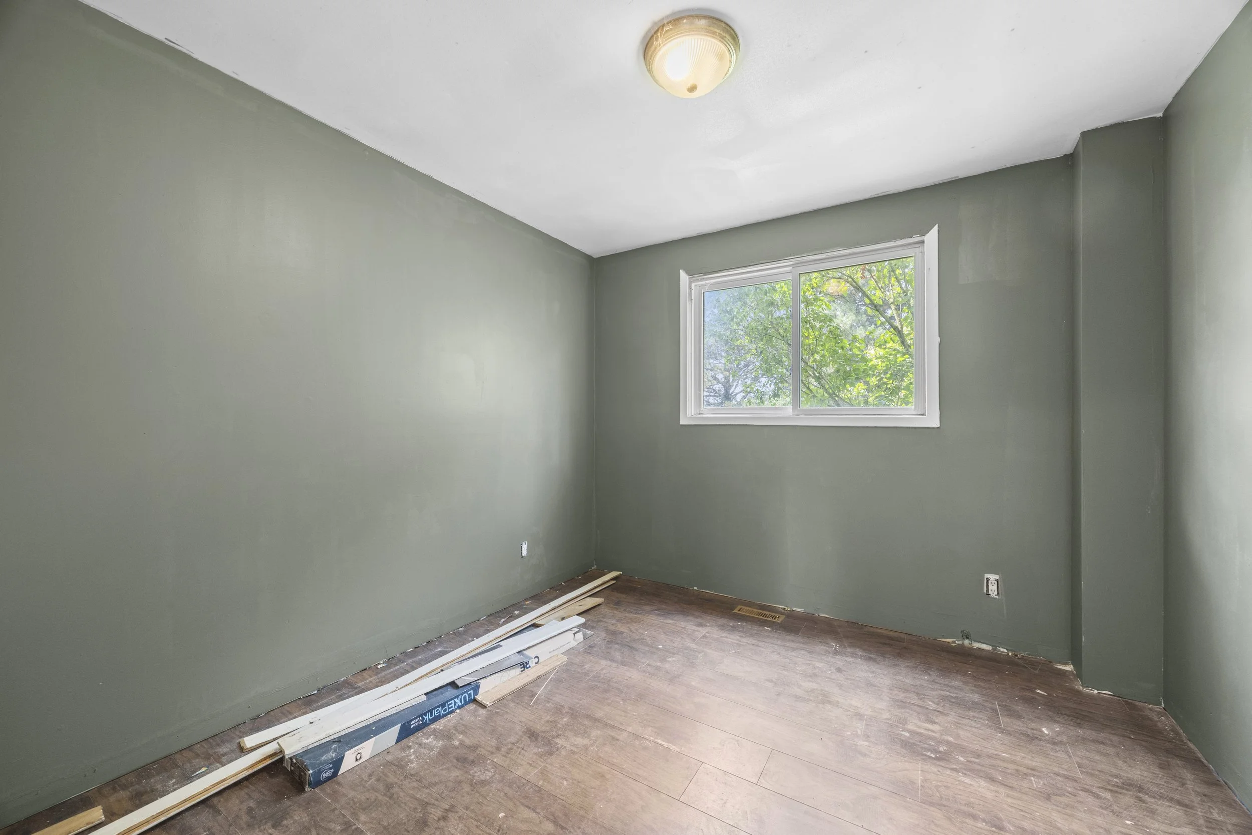 10207 Ivan Dr -17.JPG