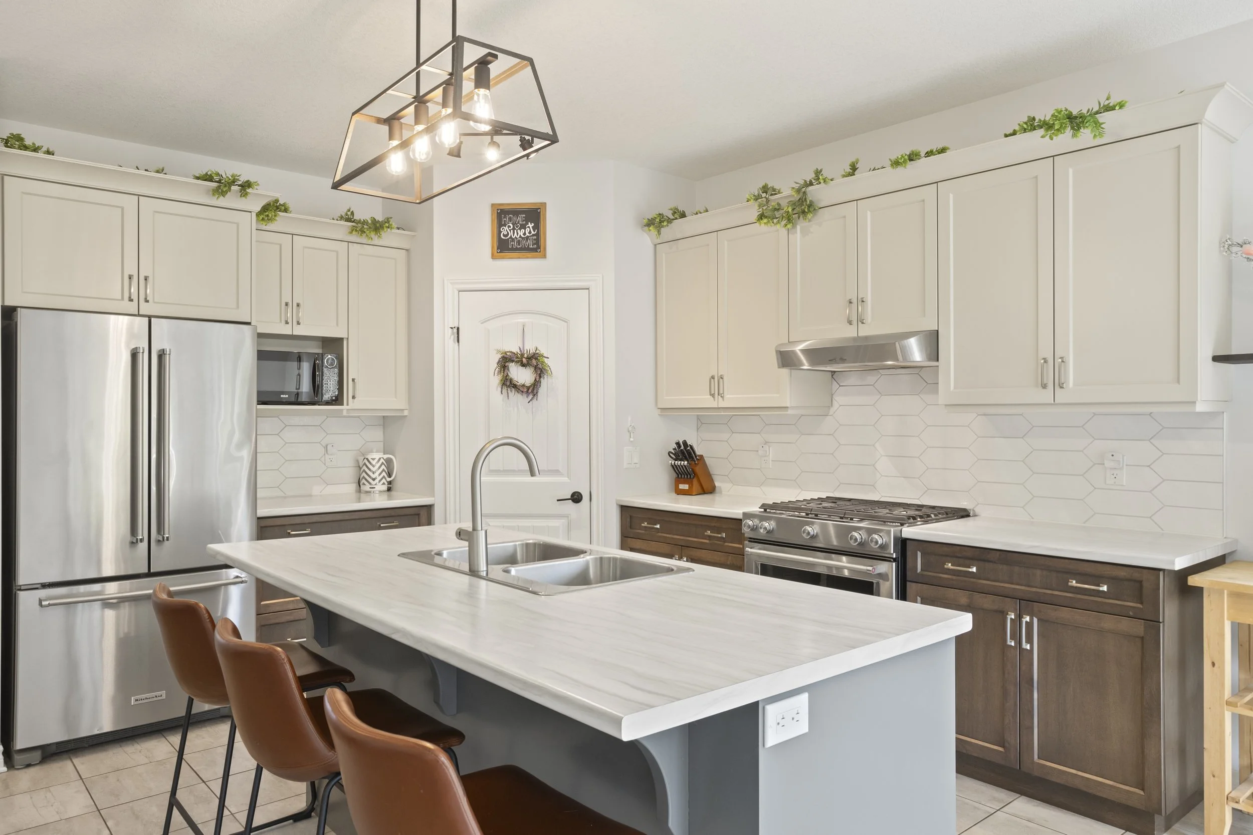 44 Violet Crt -14.jpg