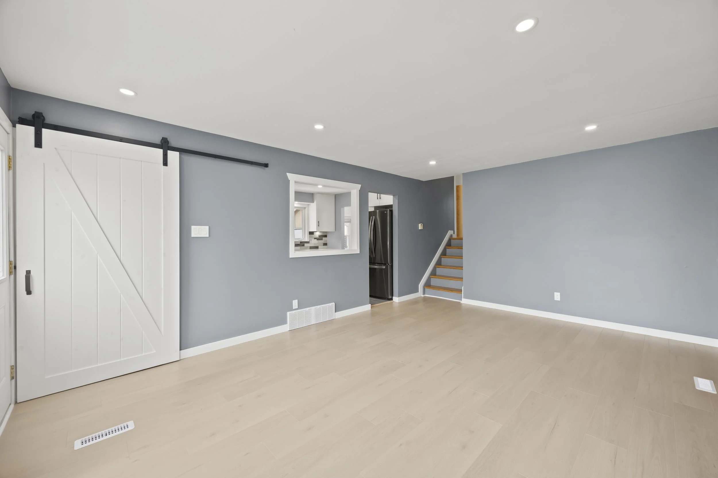6 Heath Pl -09.JPG