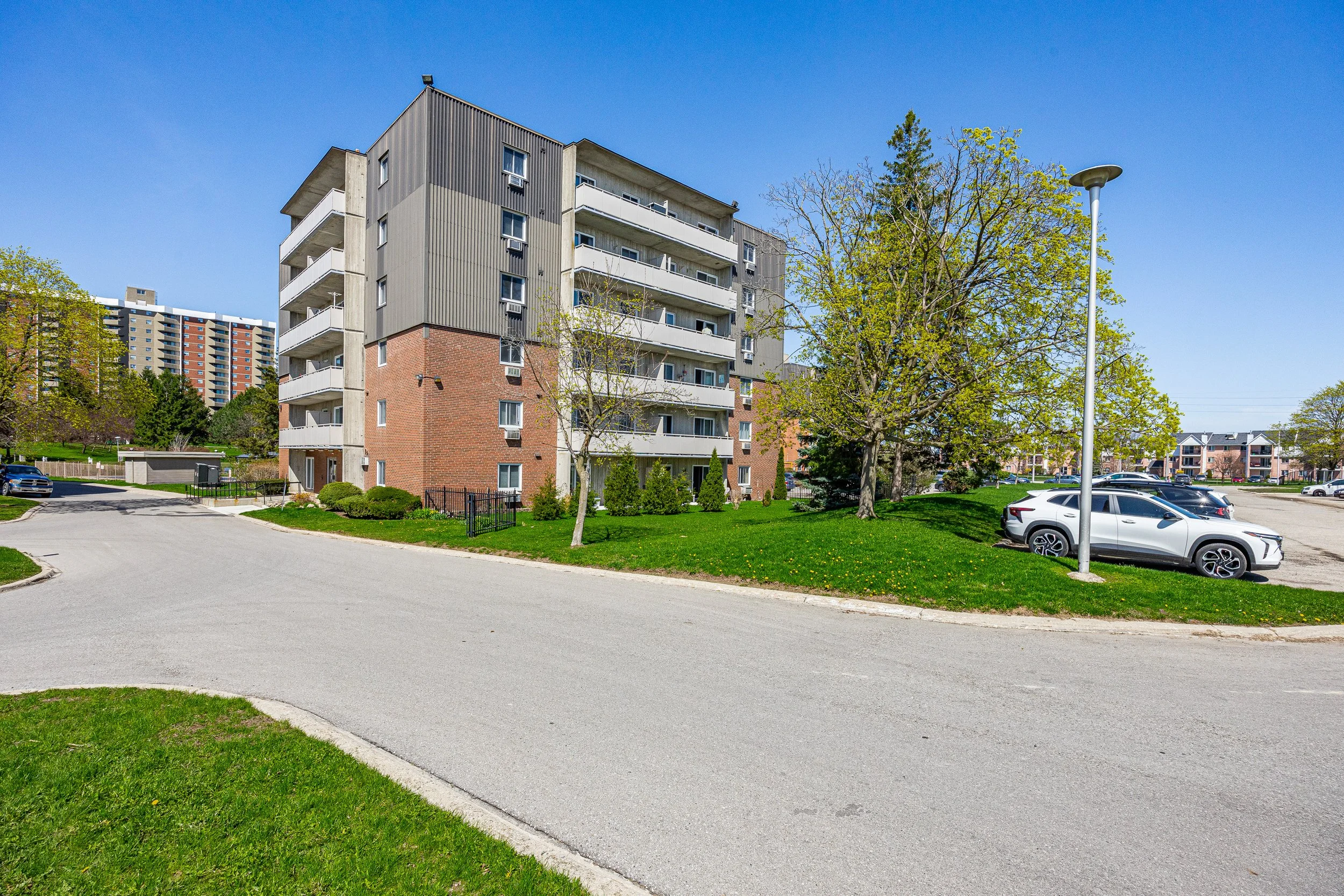 504-1104 Jalna Blvd -08.jpg