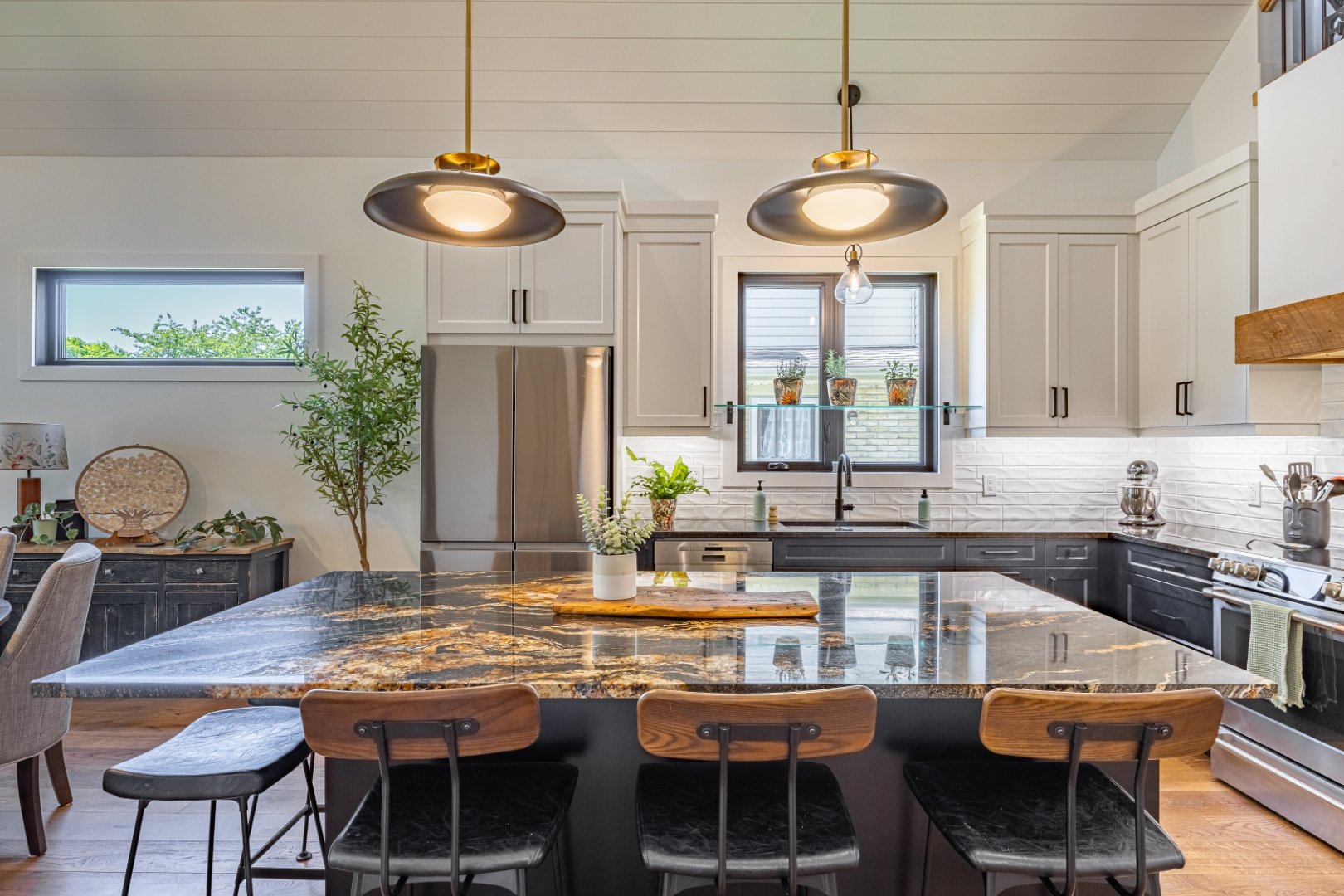 63 Guildford Cres-4.jpg