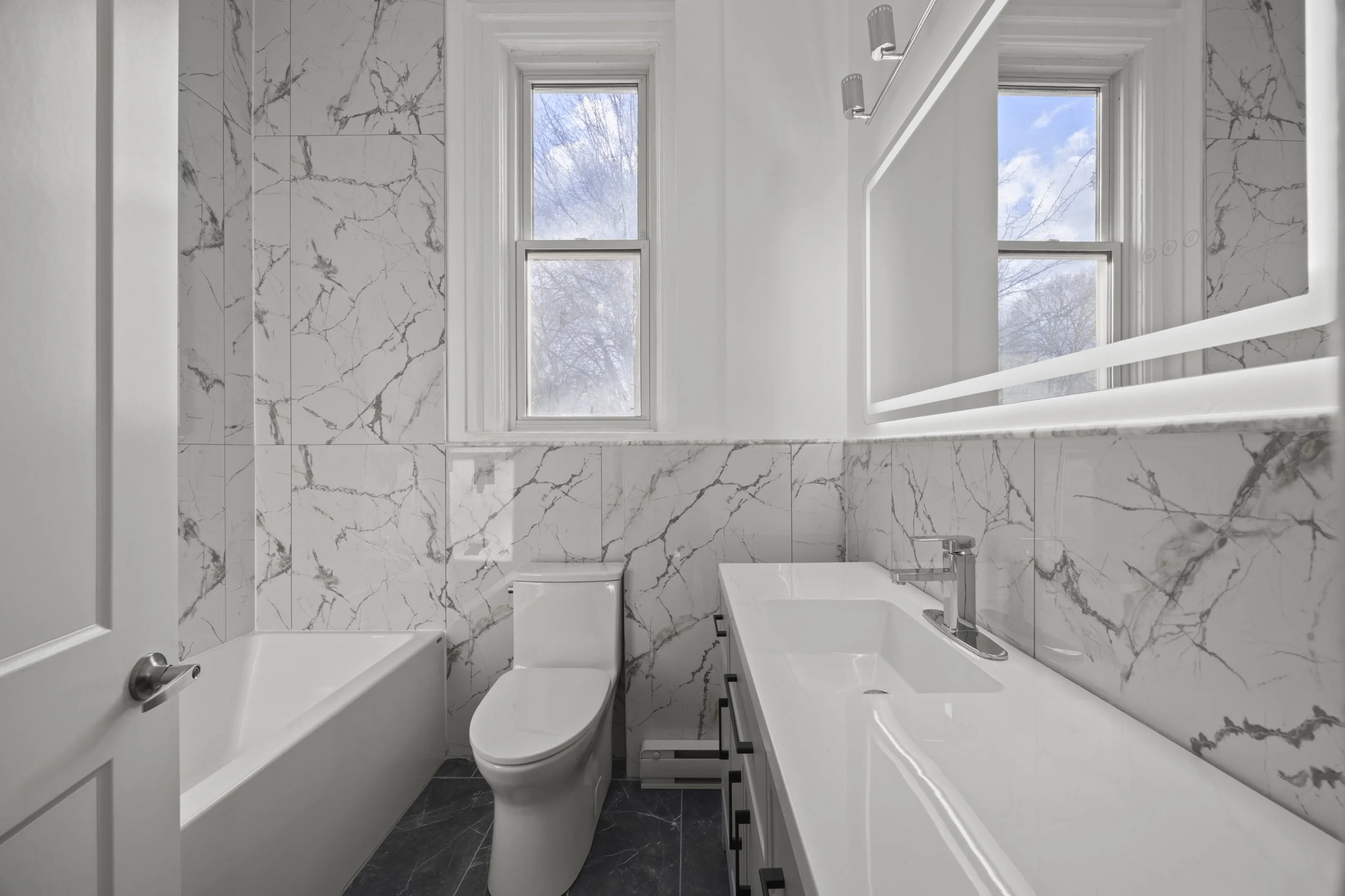 2-353 Central Ave -17.JPG