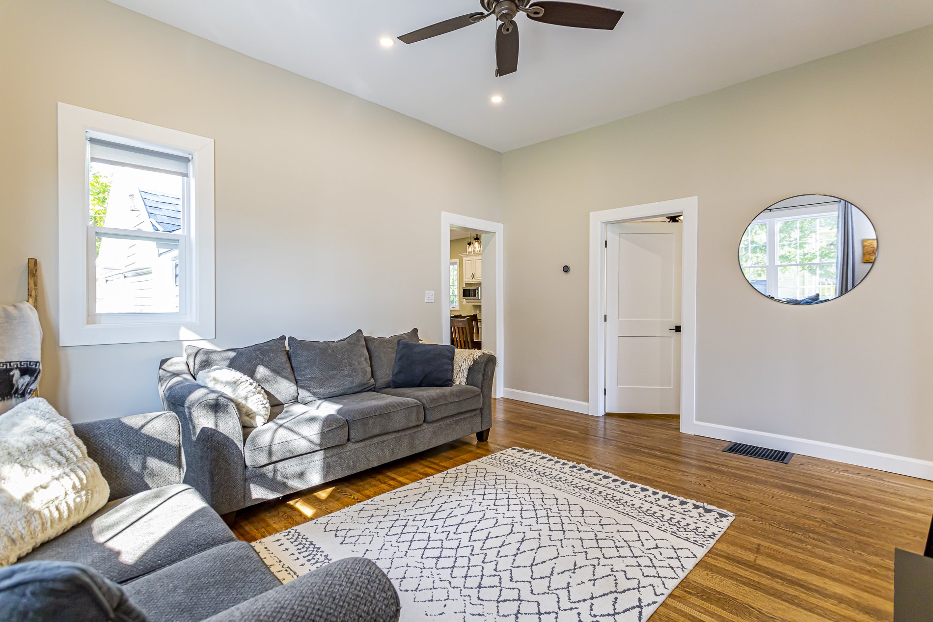 168 Ailsa Craig Main St_11.jpg