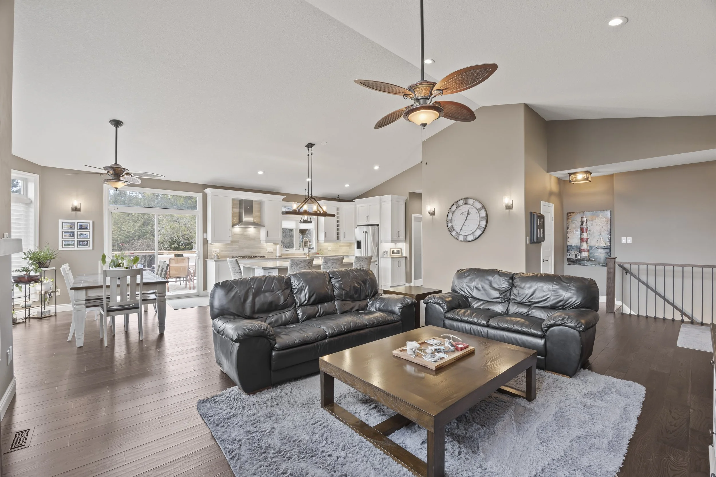 10159 Meadowlily Cres -13.JPG