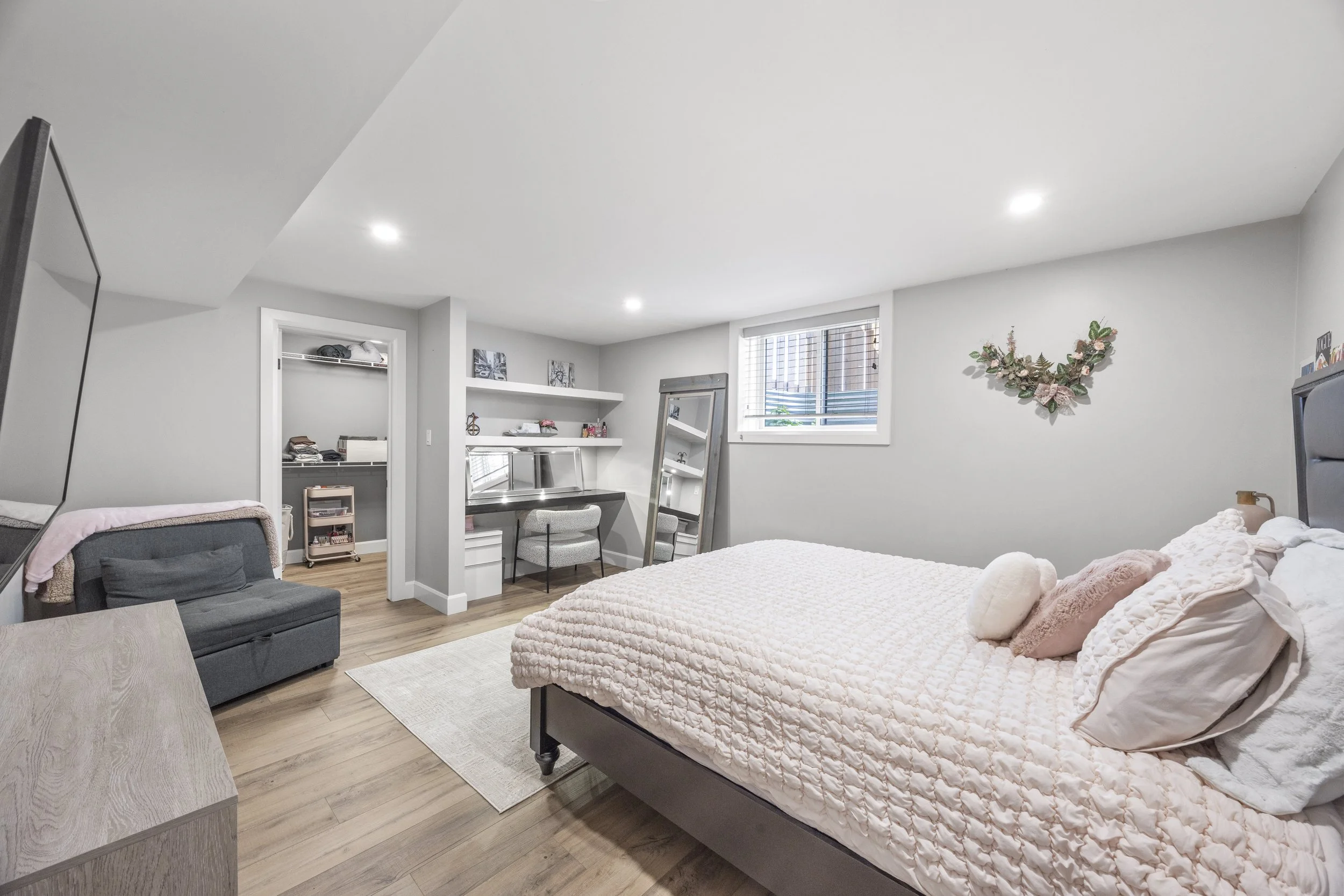 6566 French Ave - 36.JPG