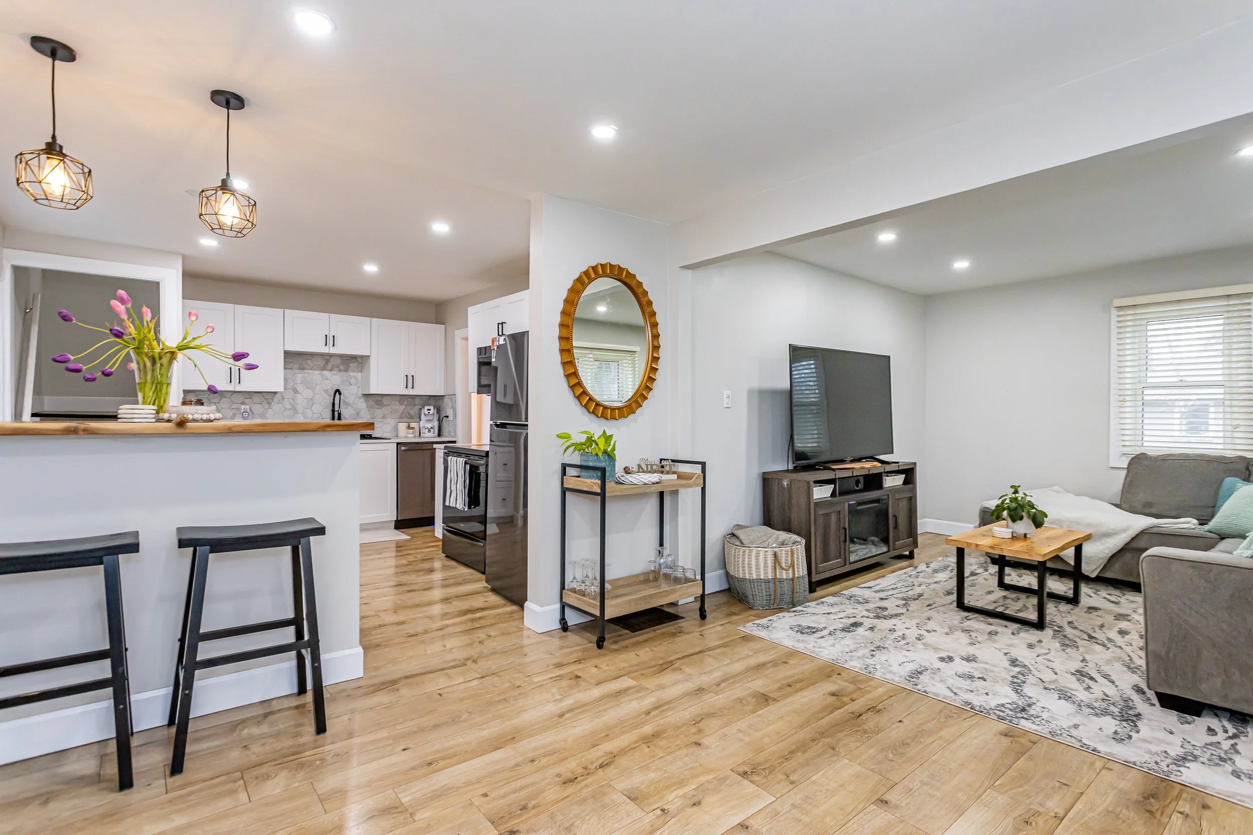 61 Gladstone Ave-6.jpg