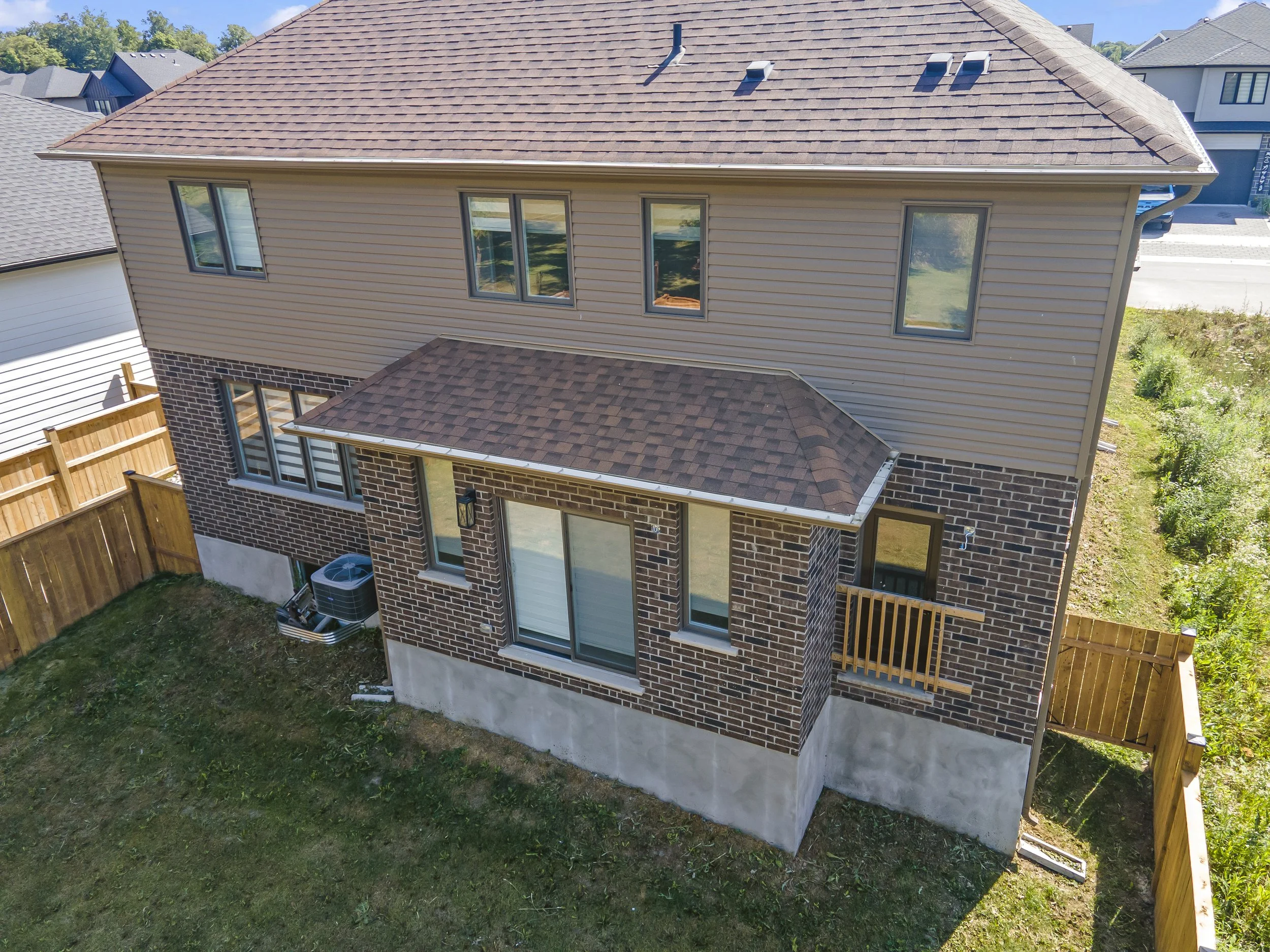 74 Royal Cres -48.JPG