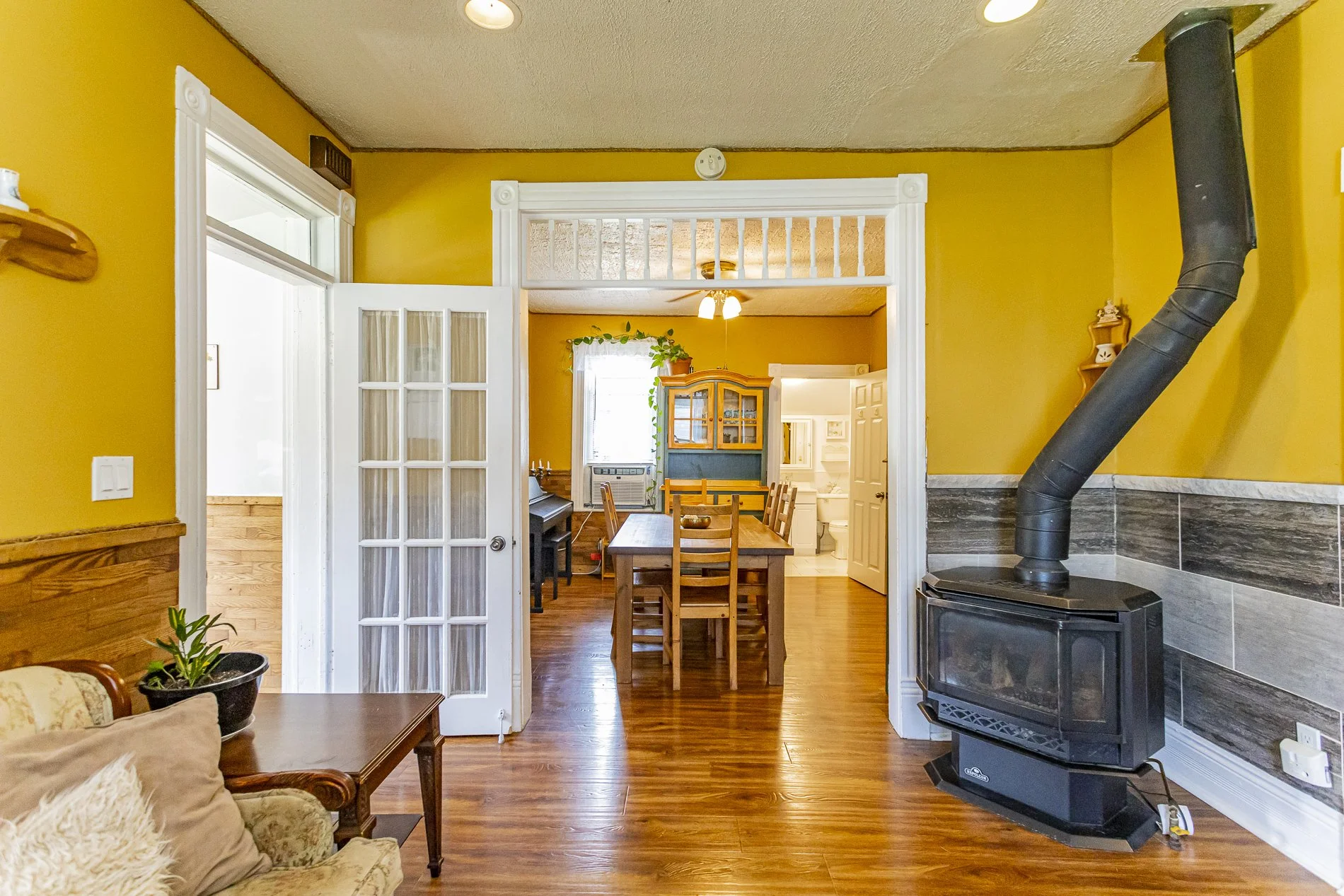 151 Simpson St_10.jpg