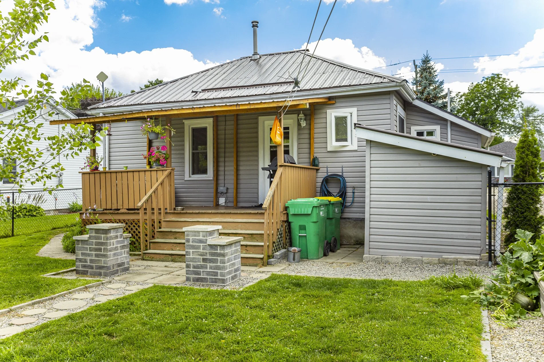 151 Simpson St_46.jpg