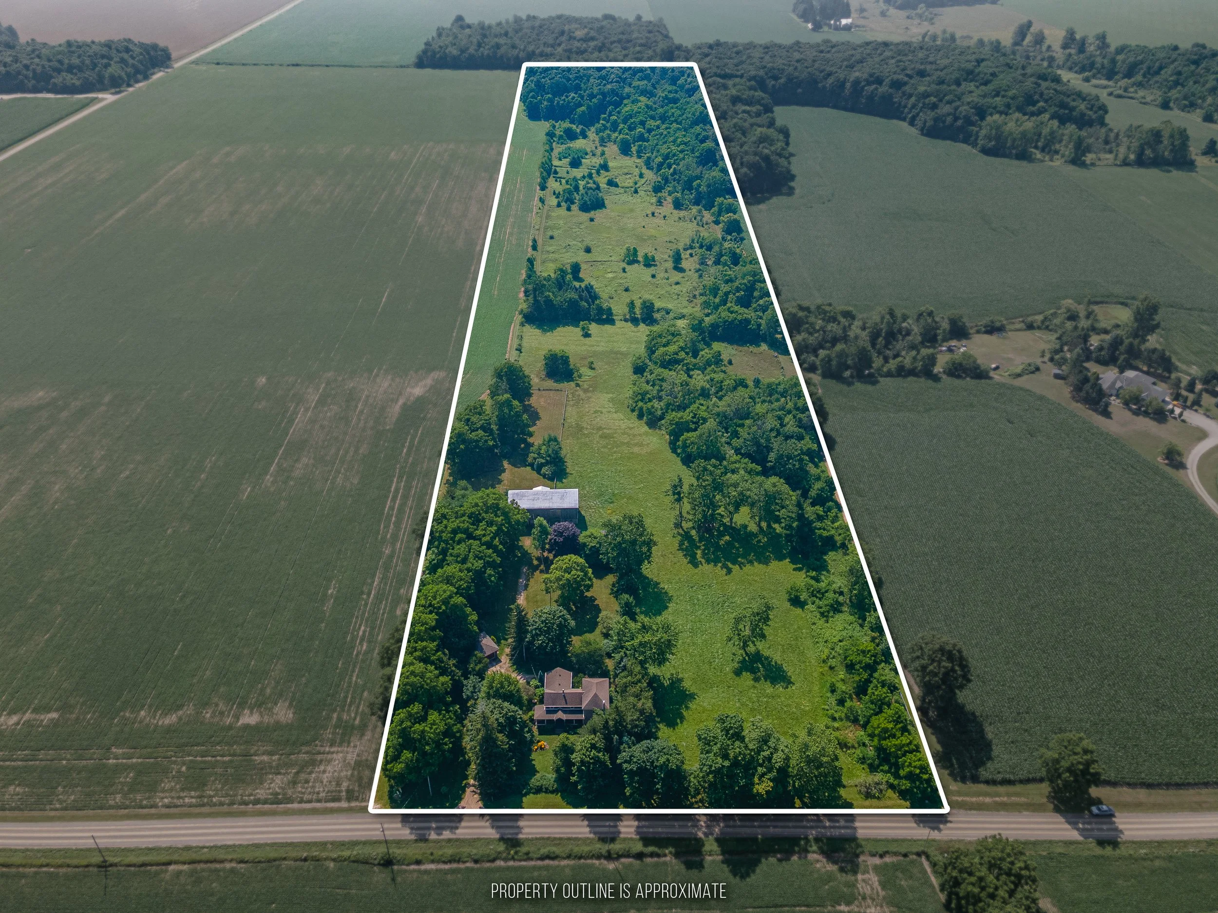 EXT - 10345 Argyle St-38.jpg