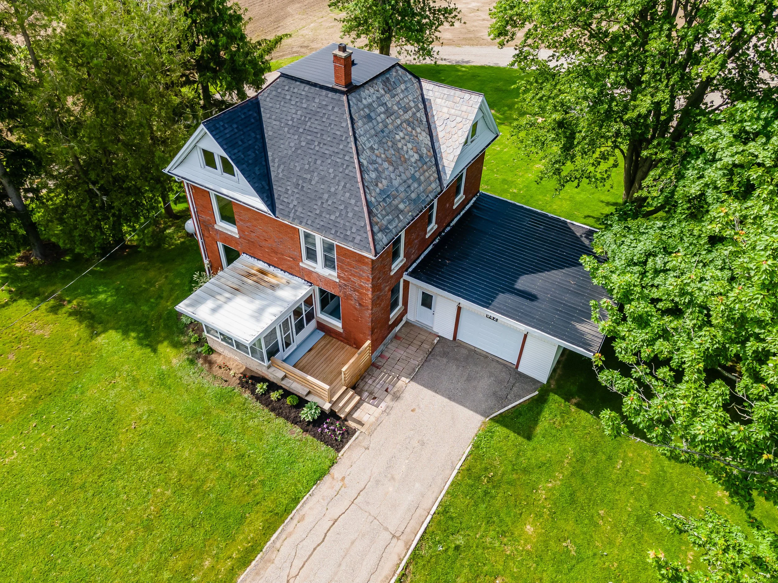 942 Westminster-42.jpg