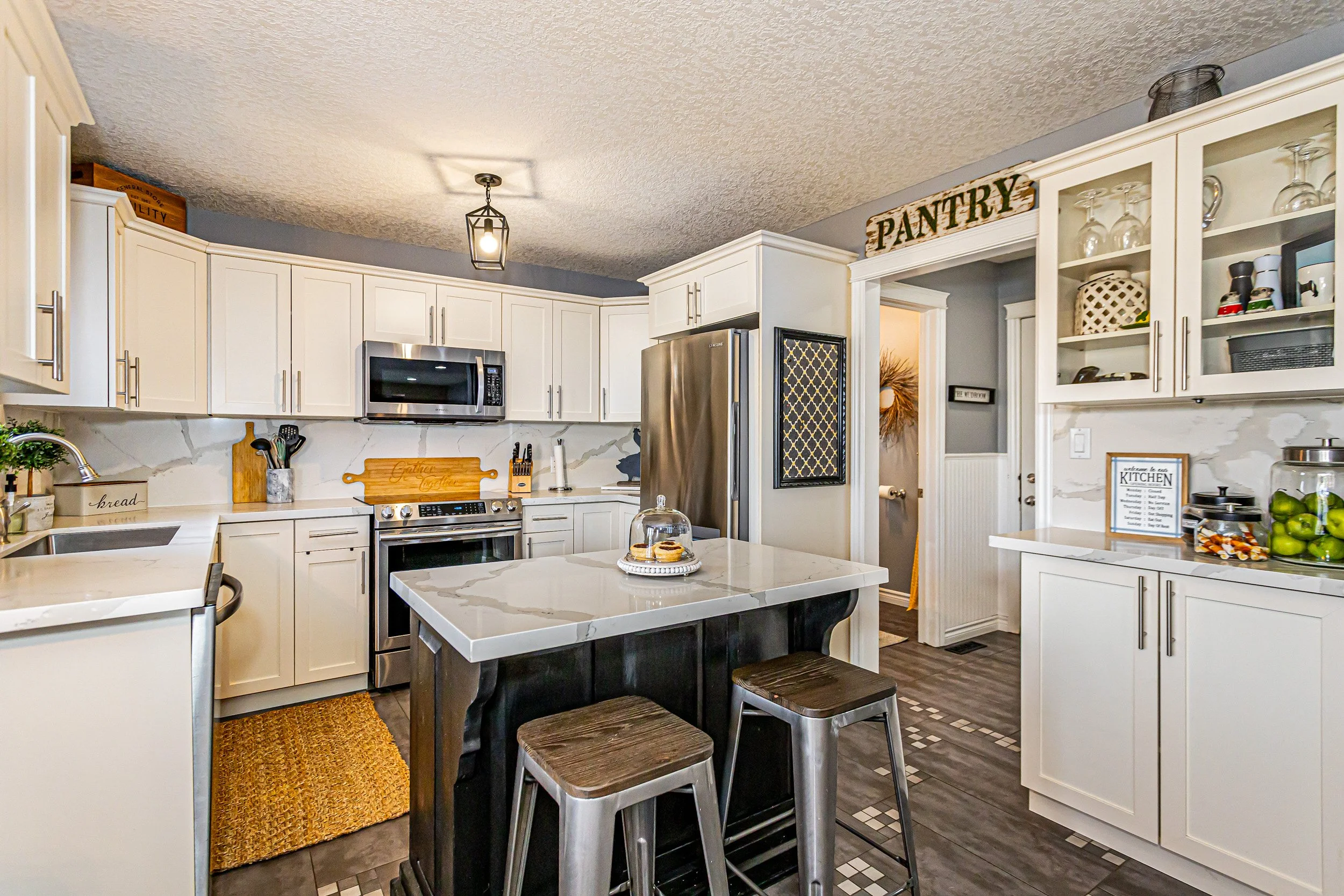 49-70 Tanoak Dr-RE-EDIT-11.jpg