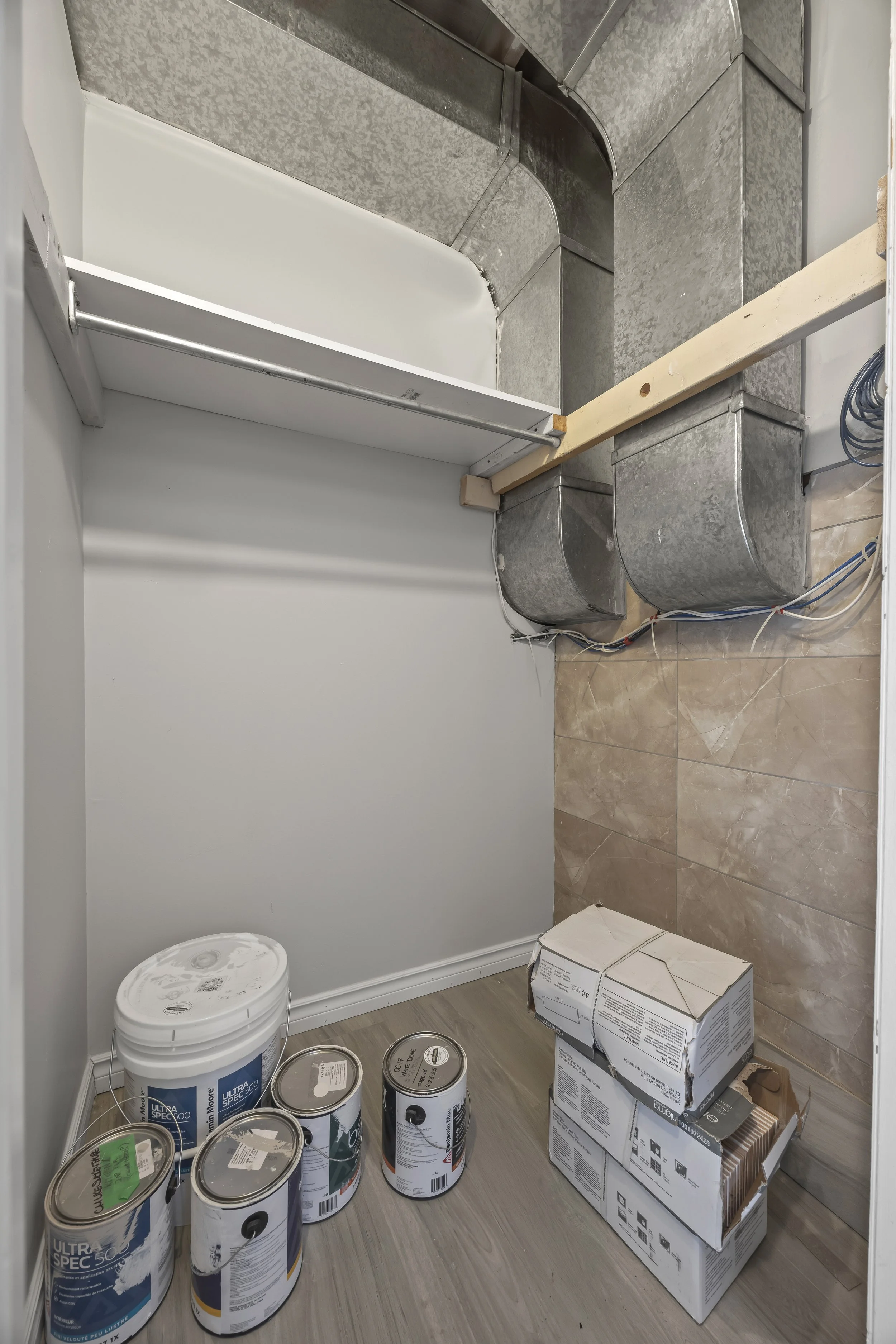 329 Thompson Rd -28.JPG