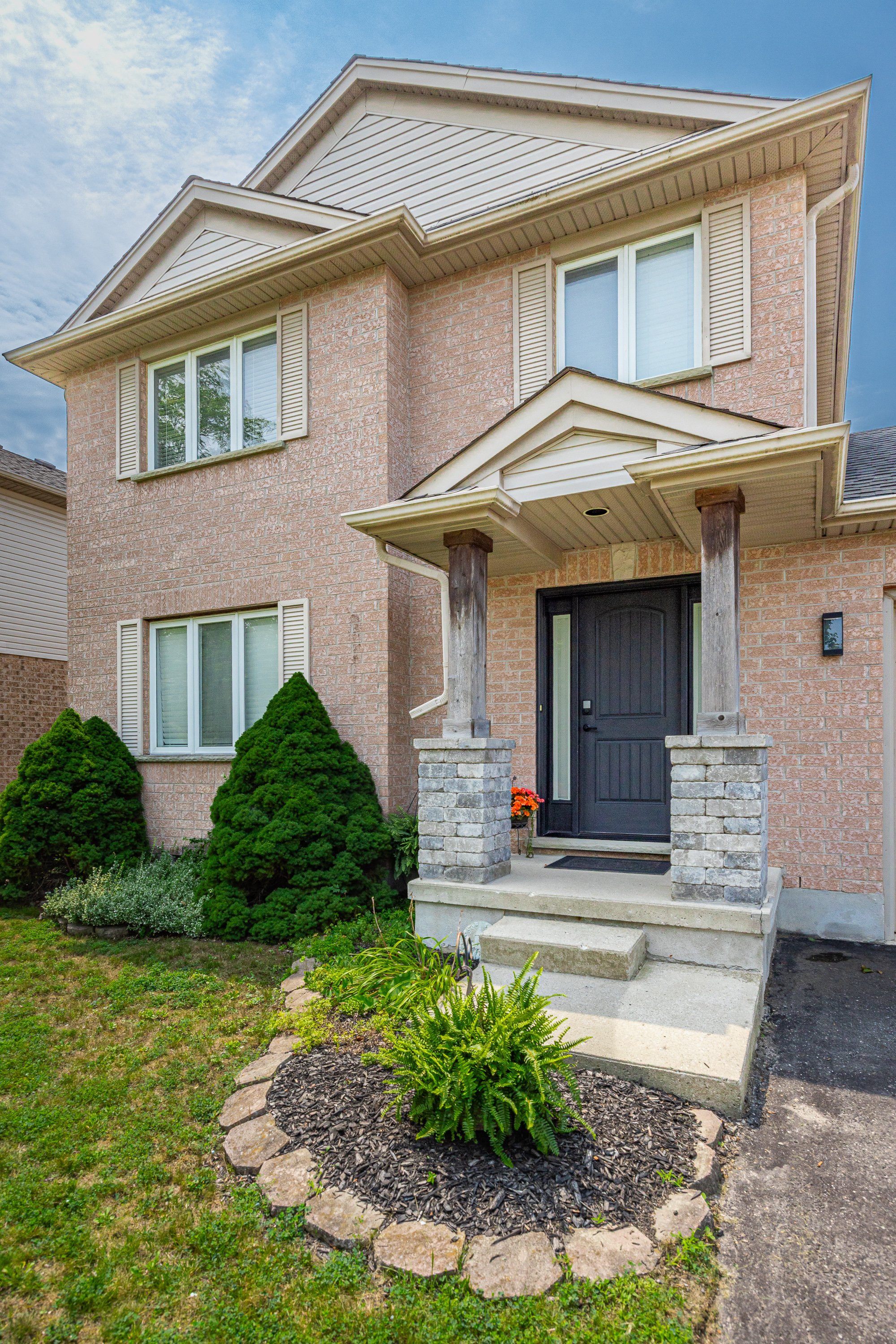 43 Meredith Dr -04.jpg