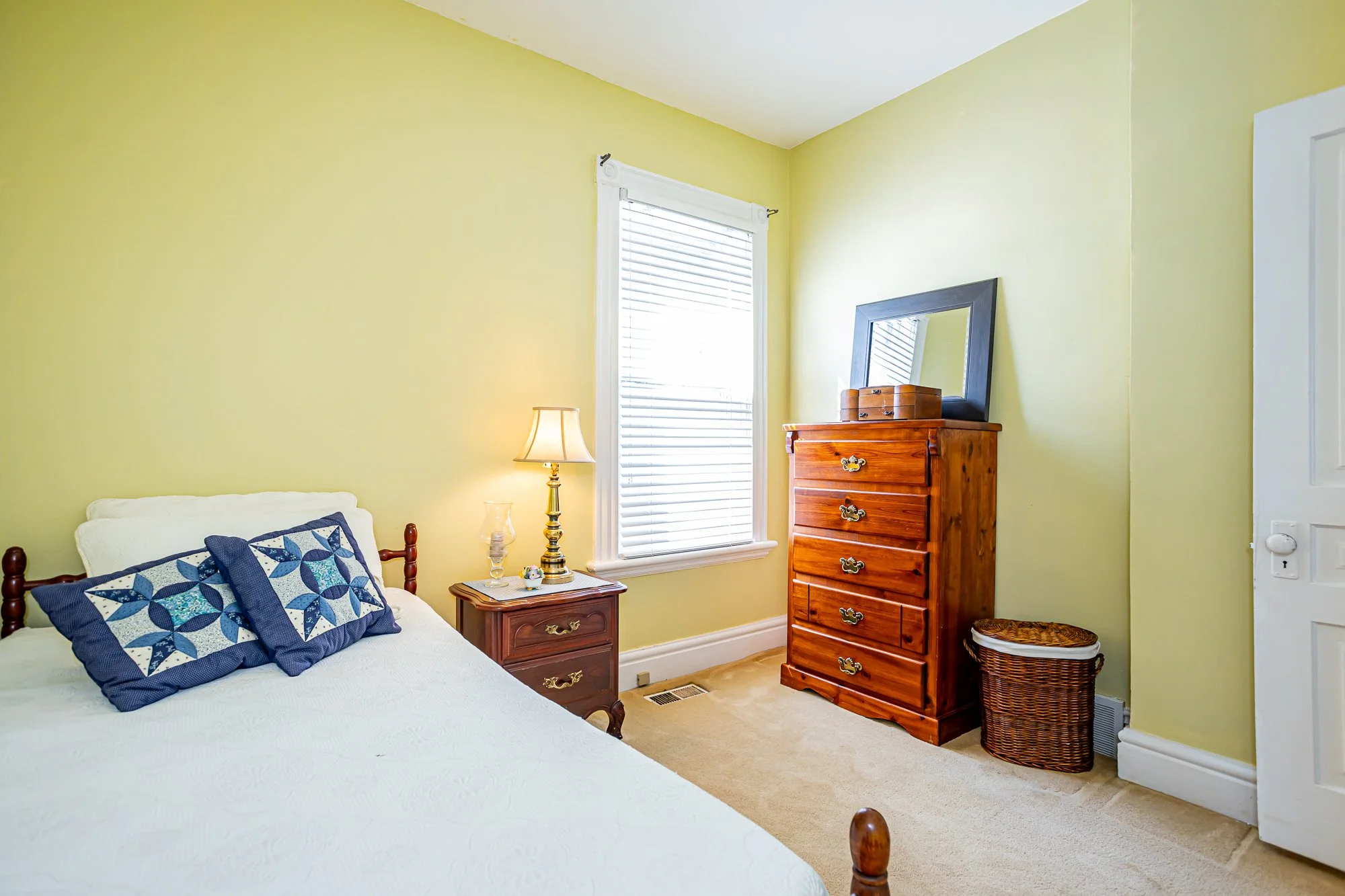 100 Chesley Ave-22.jpg