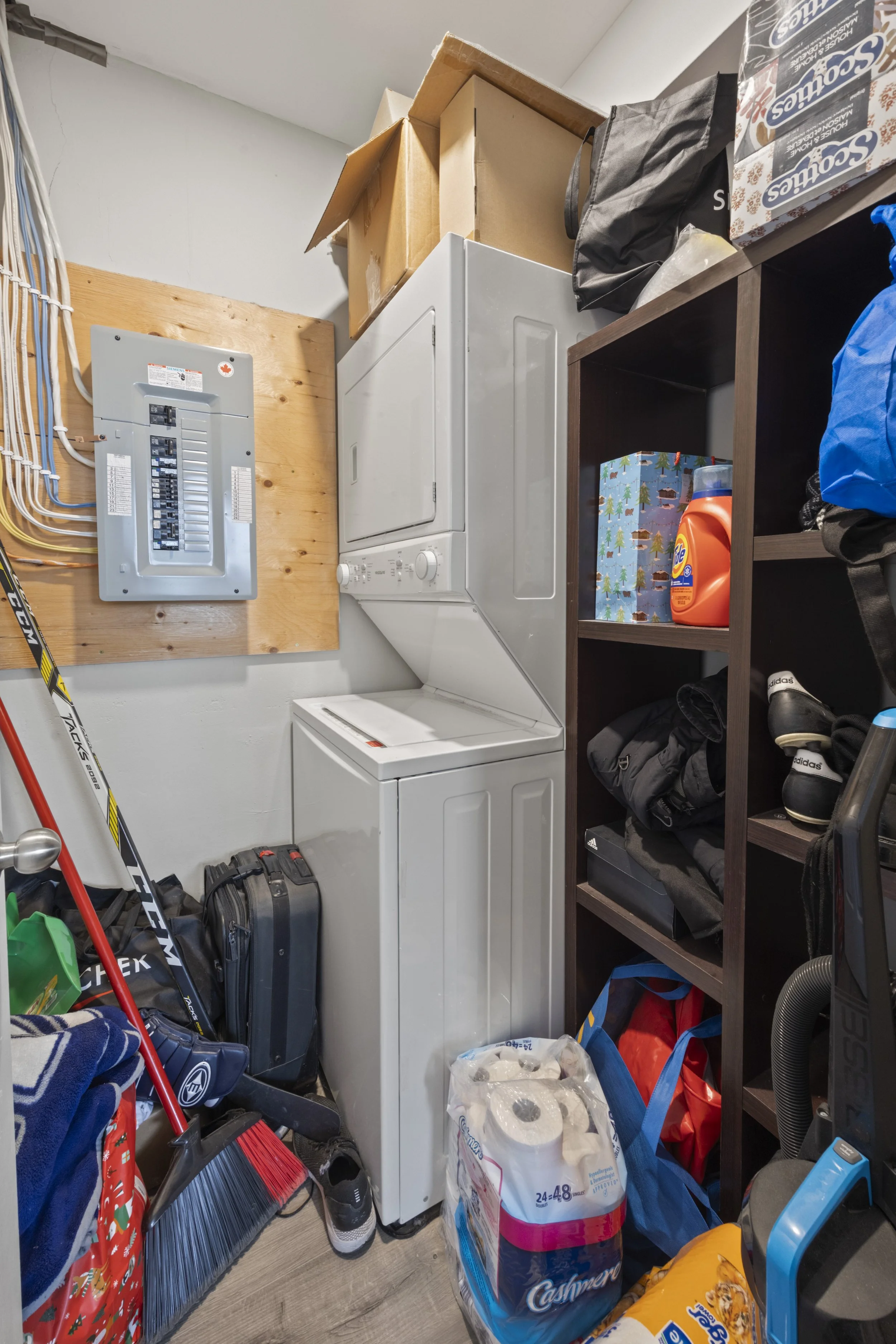 434 Dufferin Ave -16.JPG