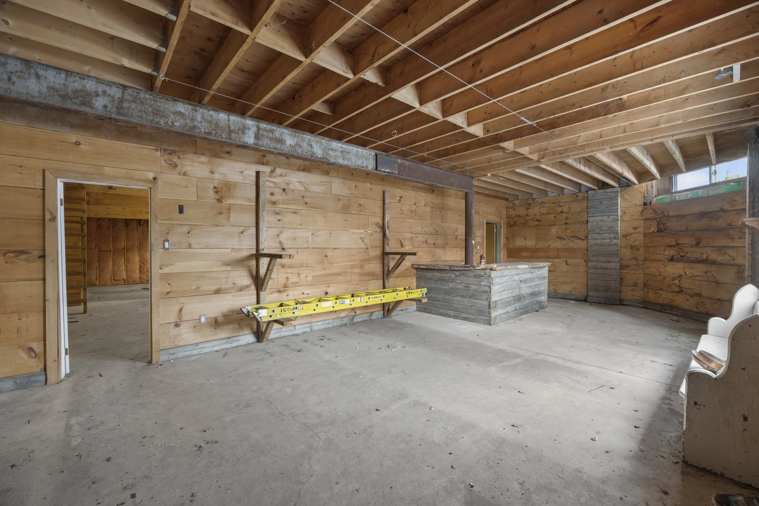 7024 Kilbourne Rd -05.JPG