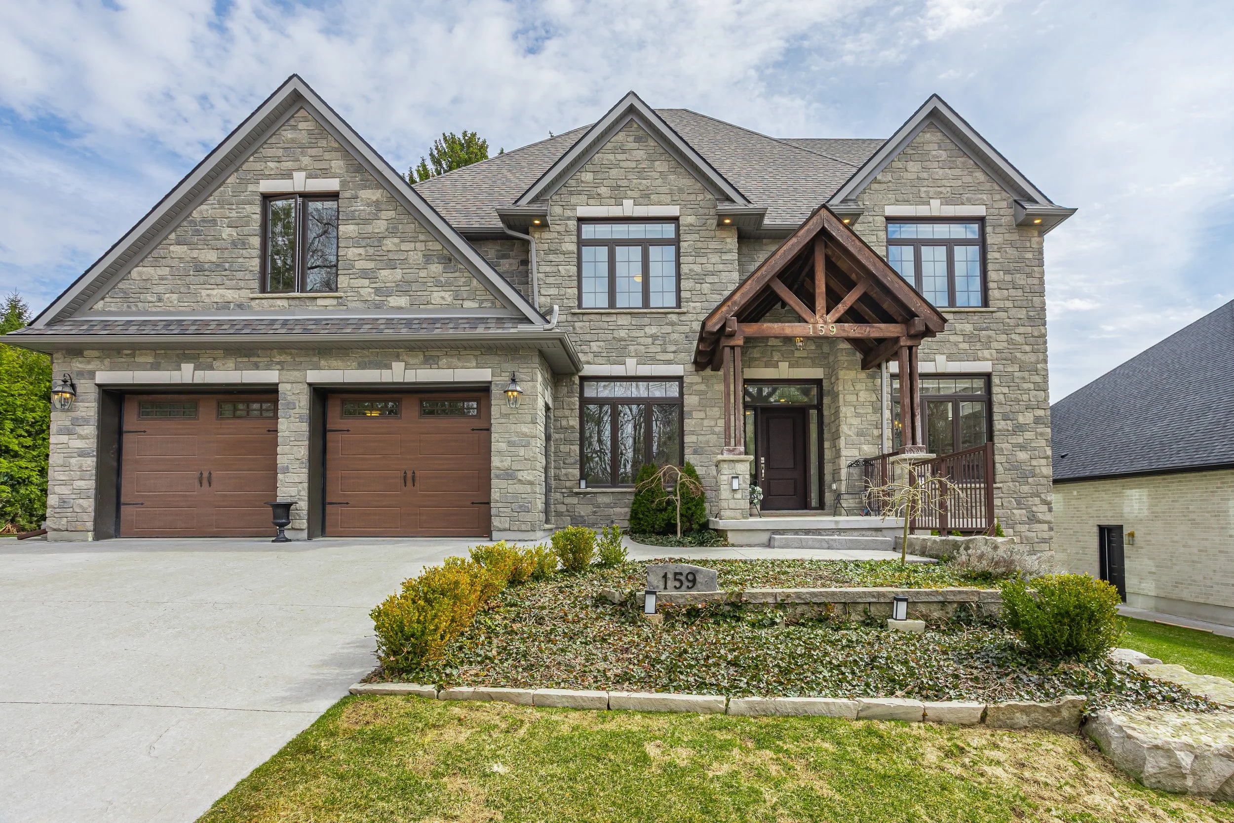 2-159 Windermere Rd-5.jpg