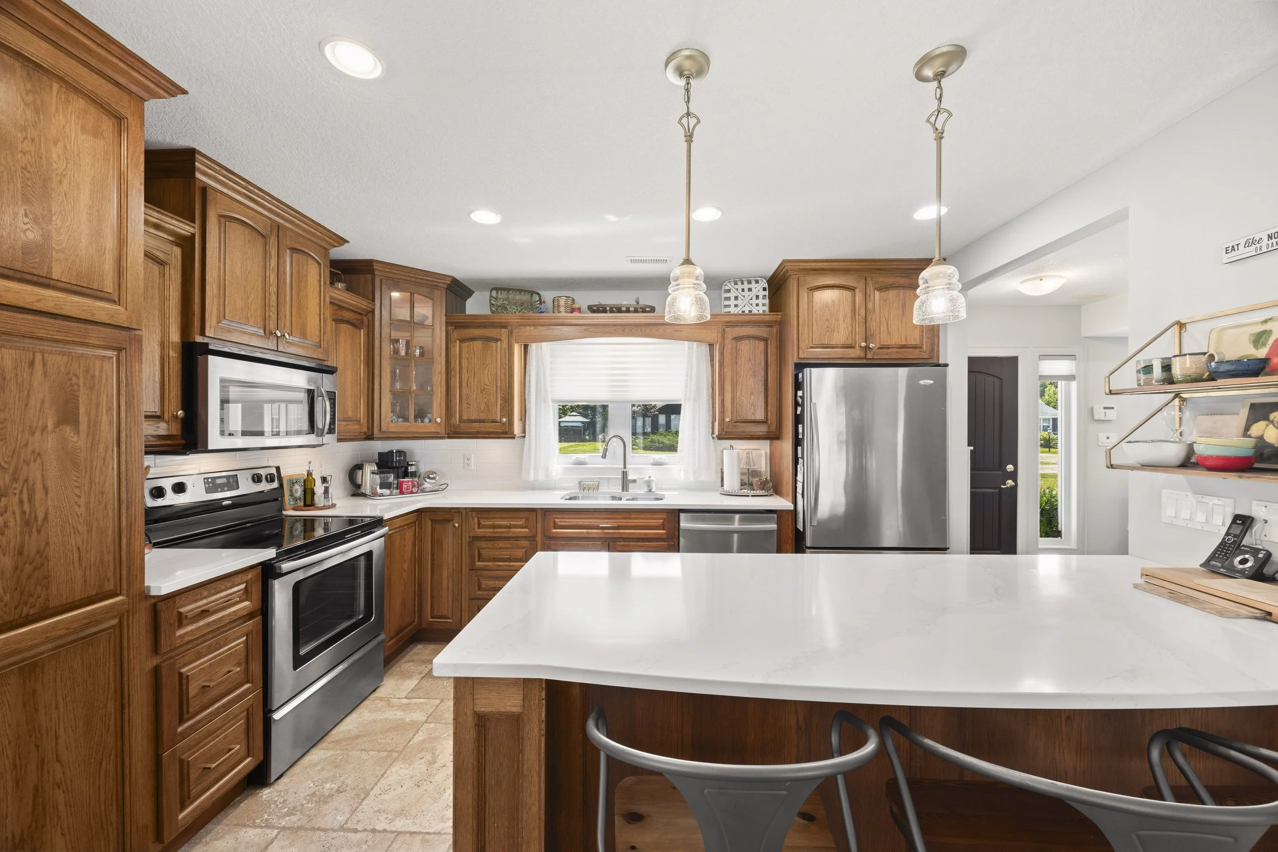 71257 Elizabeth St -12.JPG