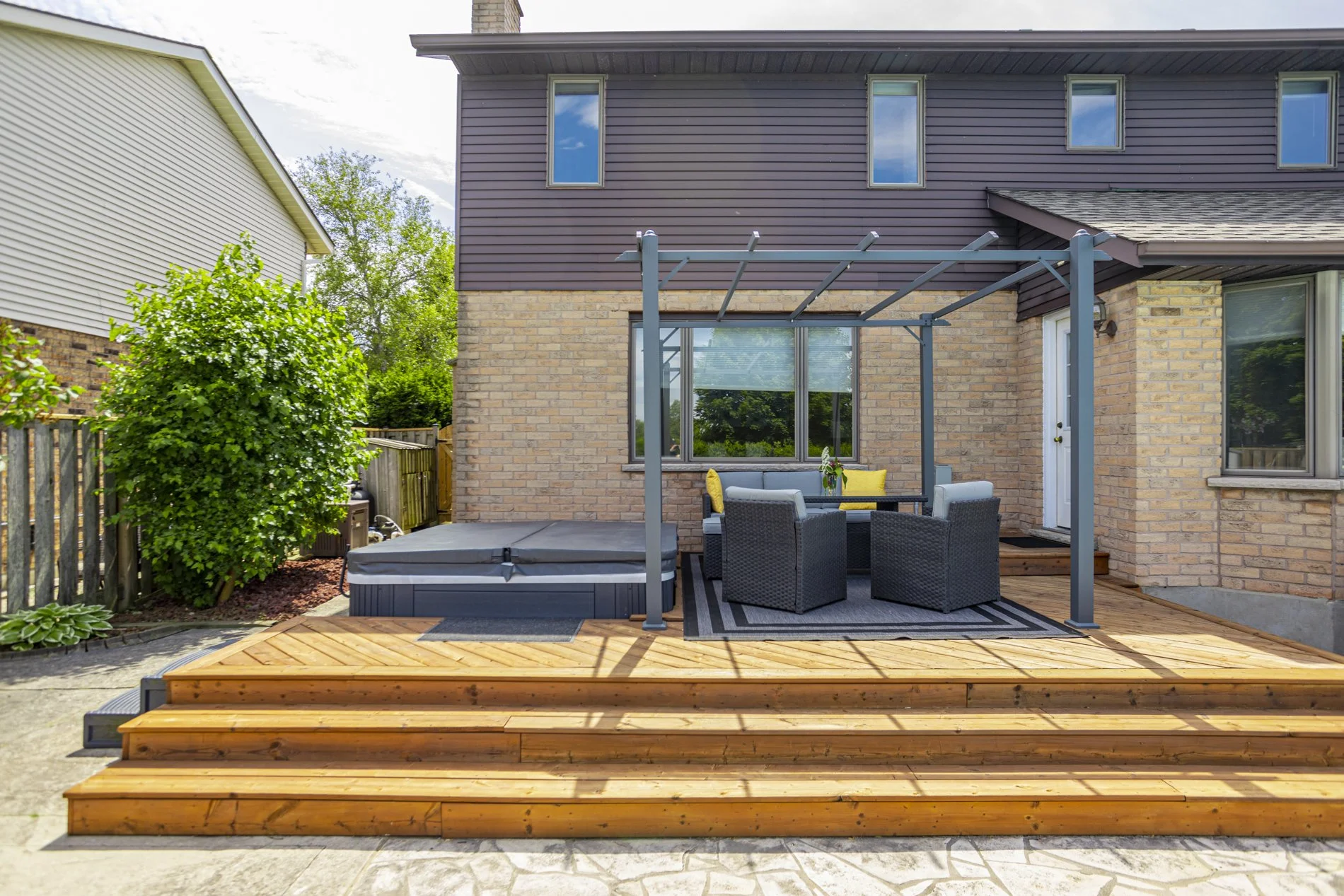 70 Thumnderbird Cres_46.JPG