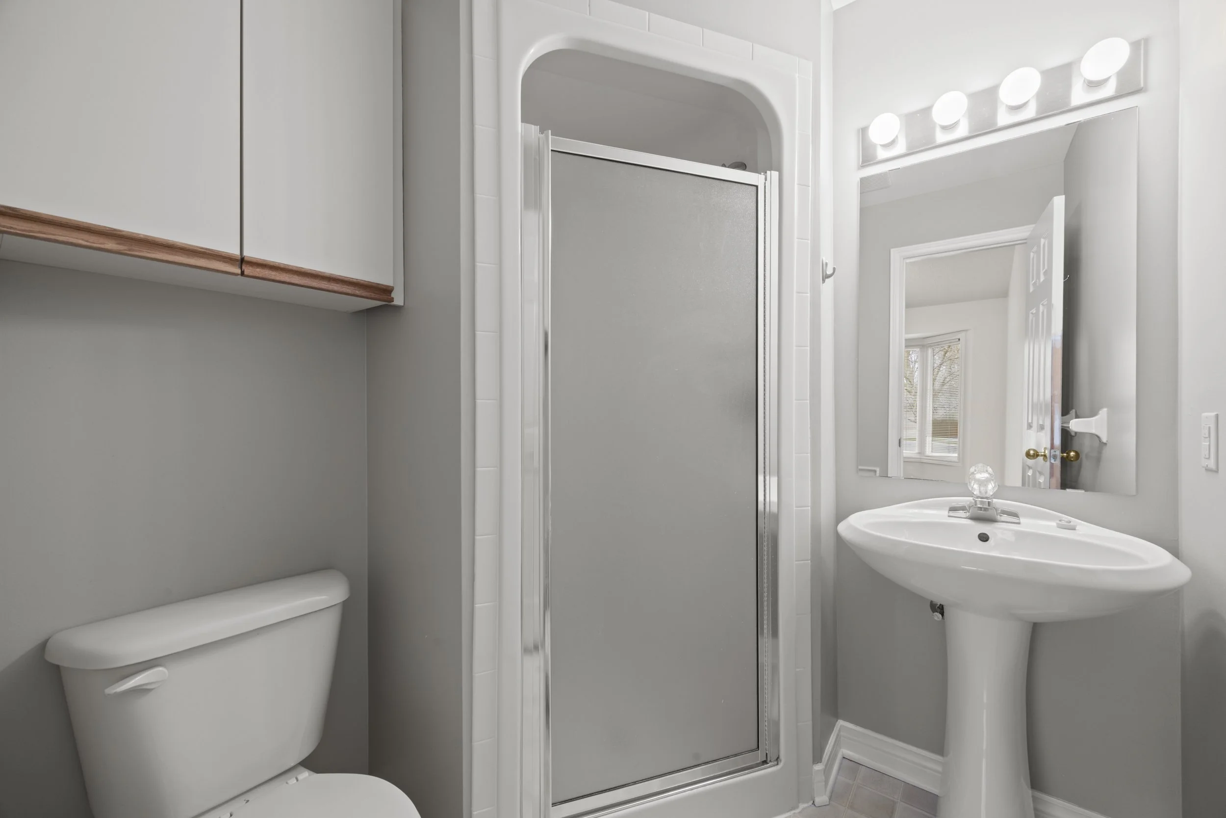 12-90 Ontario St S -24.JPG