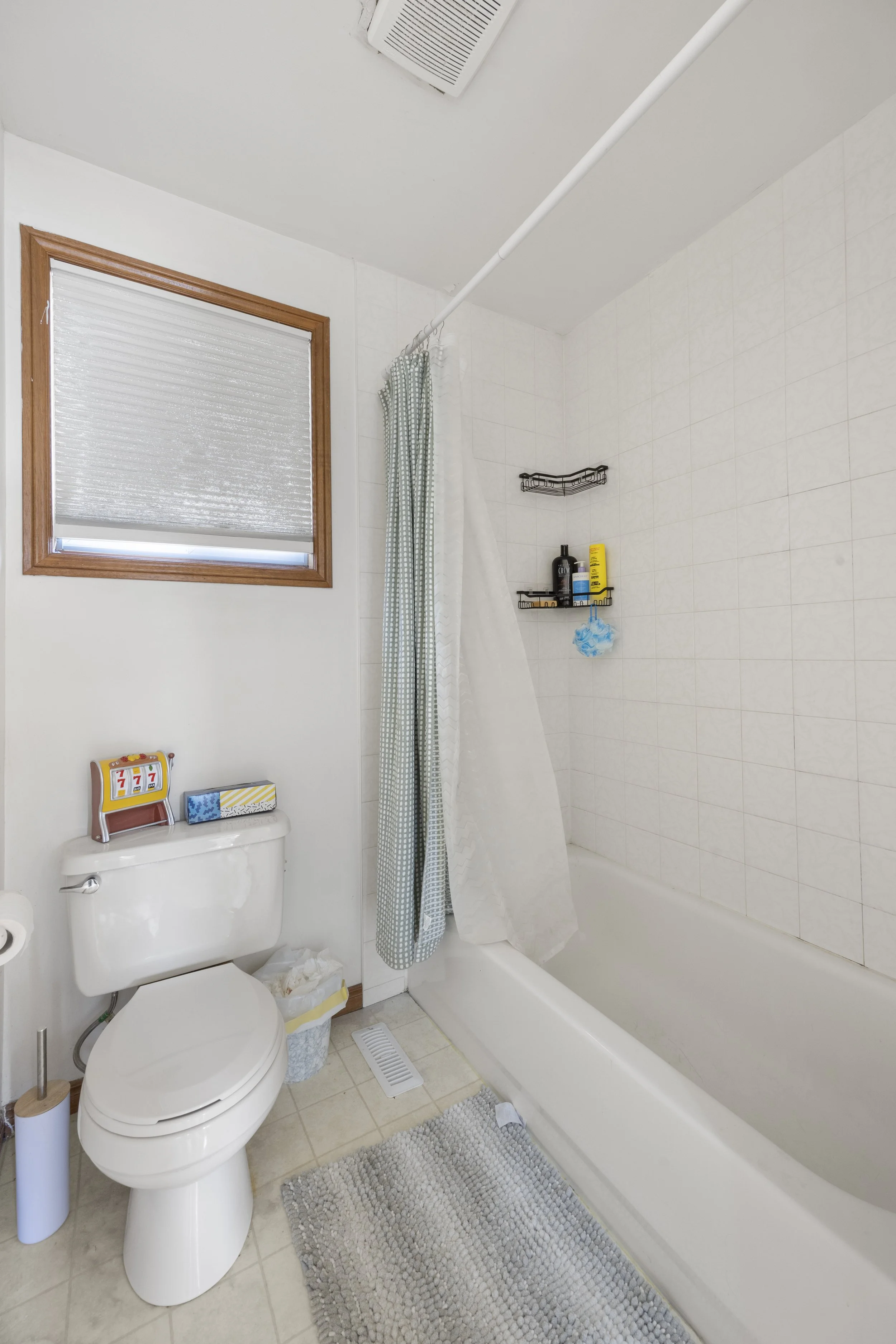 351 Fleming Dr -29.JPG